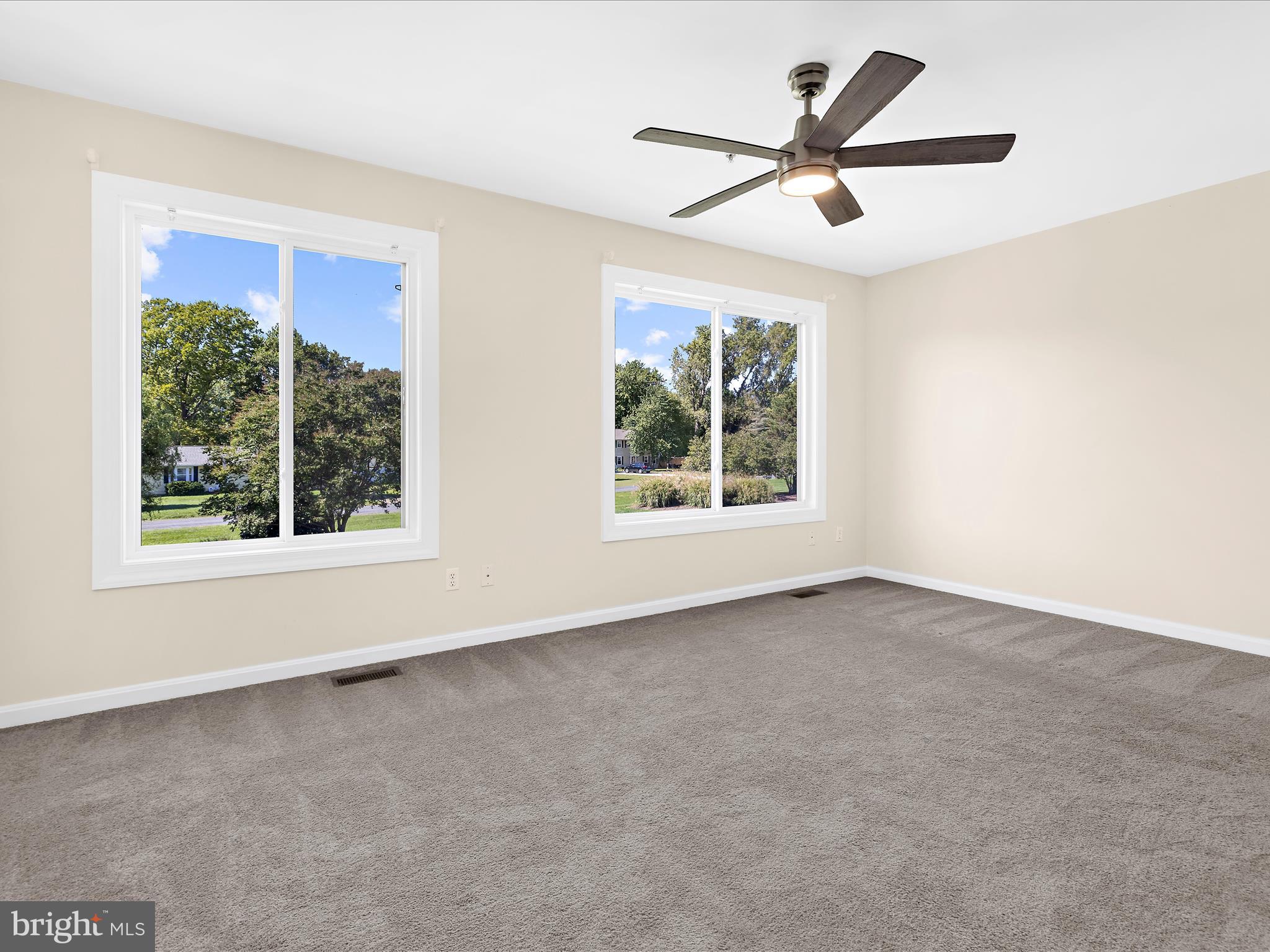 QUEENS LANDING - Residential