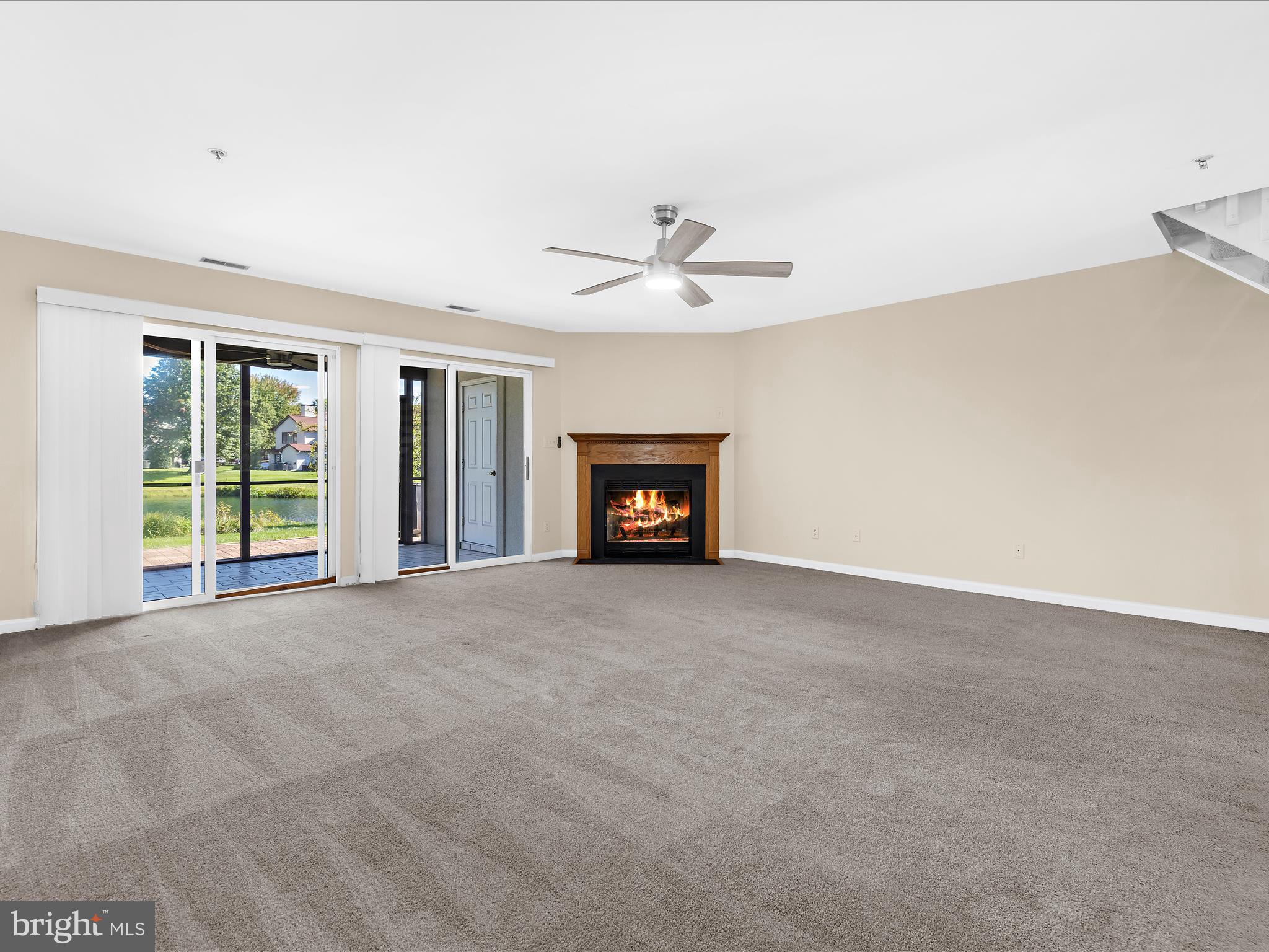 QUEENS LANDING - Residential