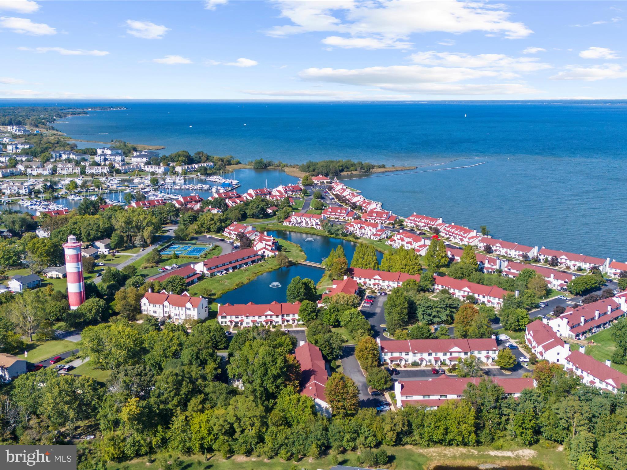 QUEENS LANDING - Residential