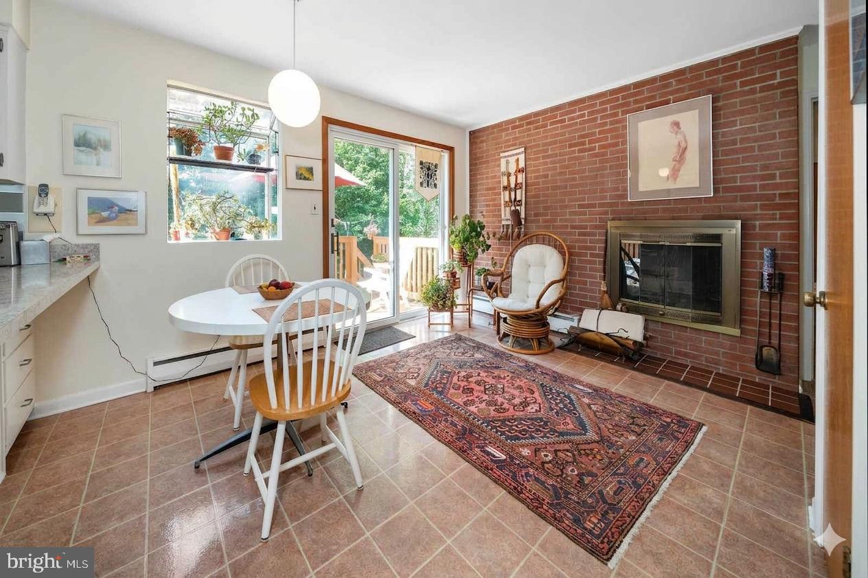 55 WOODHILL COURT