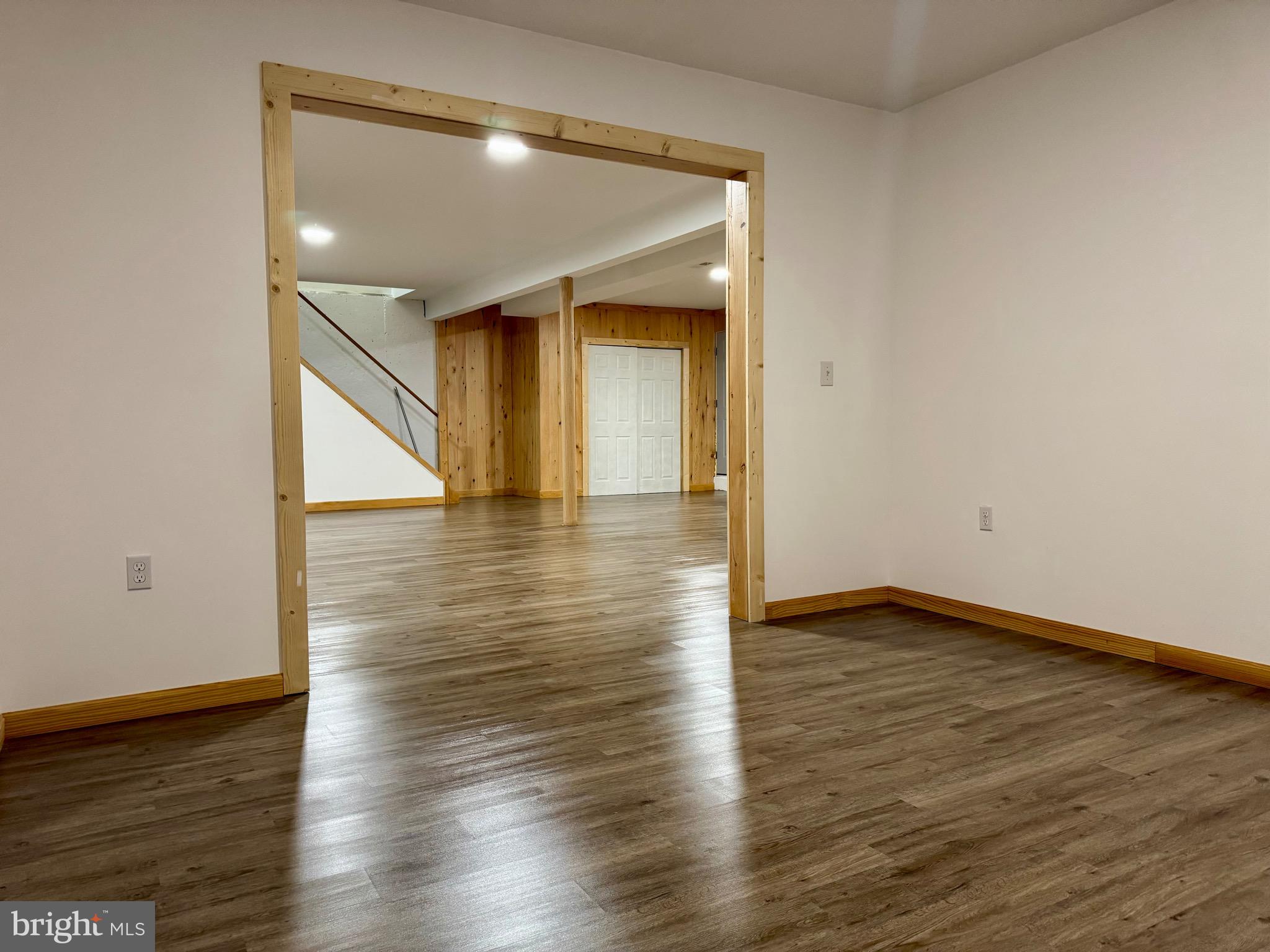 COACH & FOUR - Residential