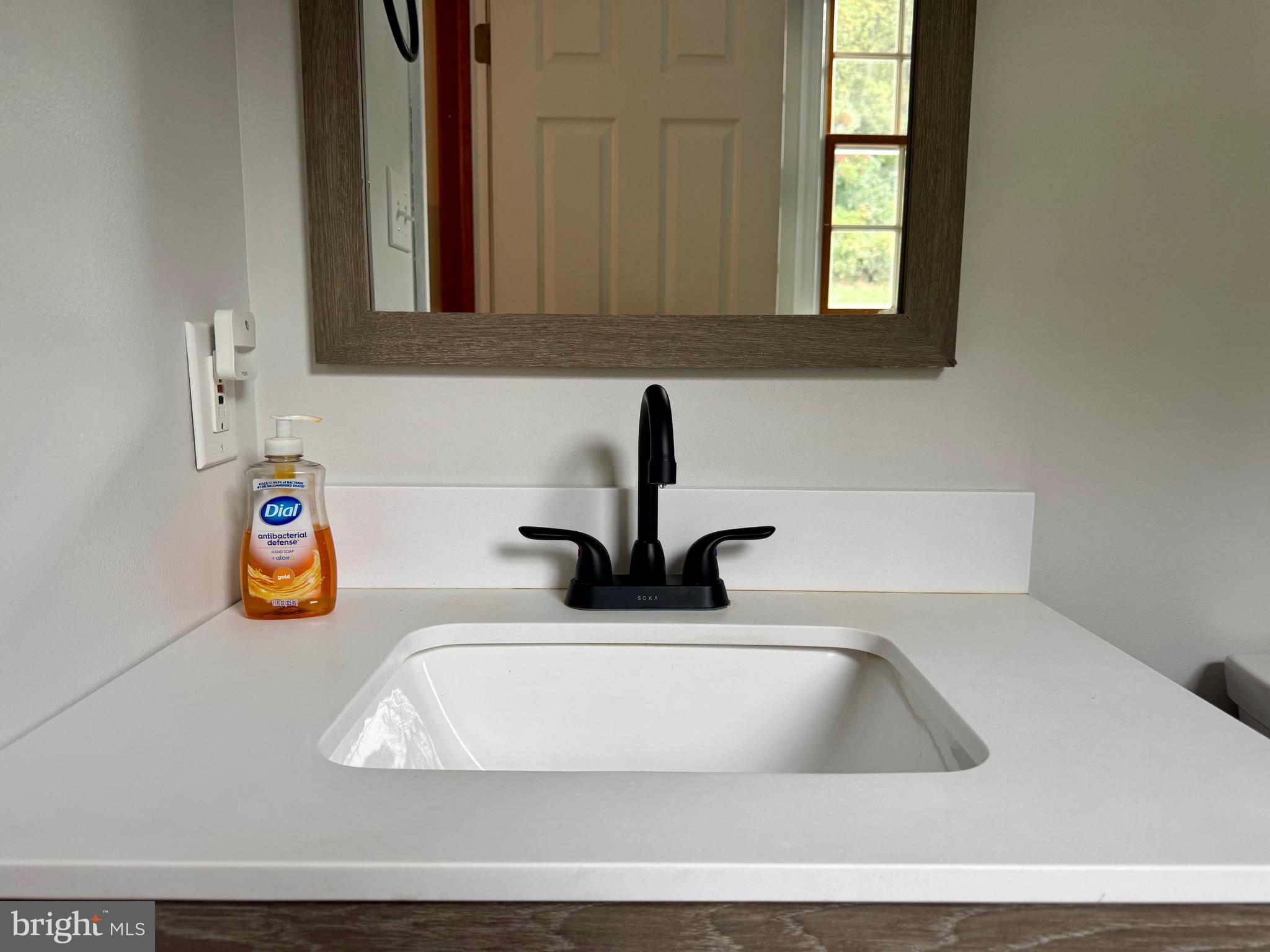 COACH & FOUR - Residential