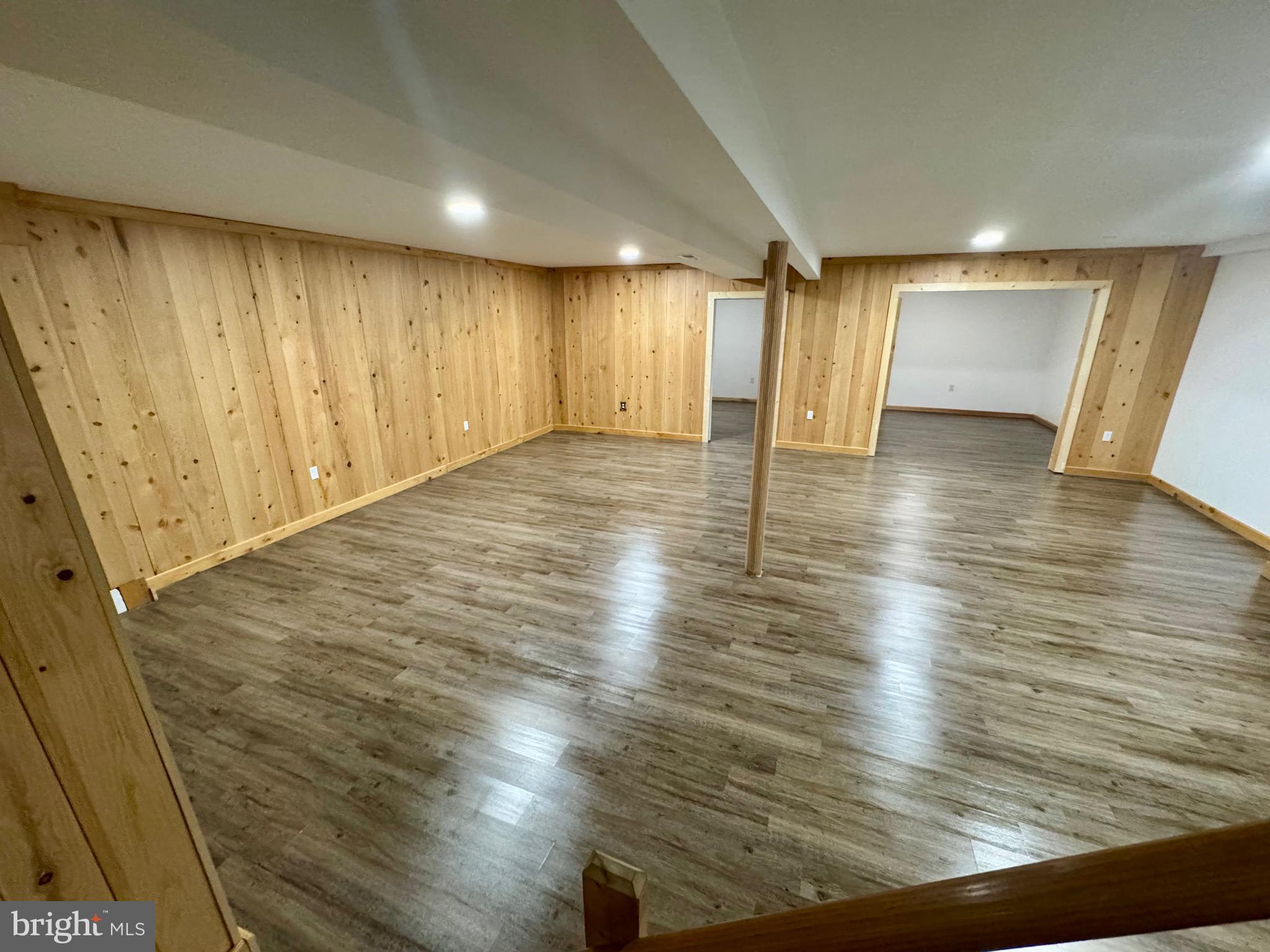 COACH & FOUR - Residential