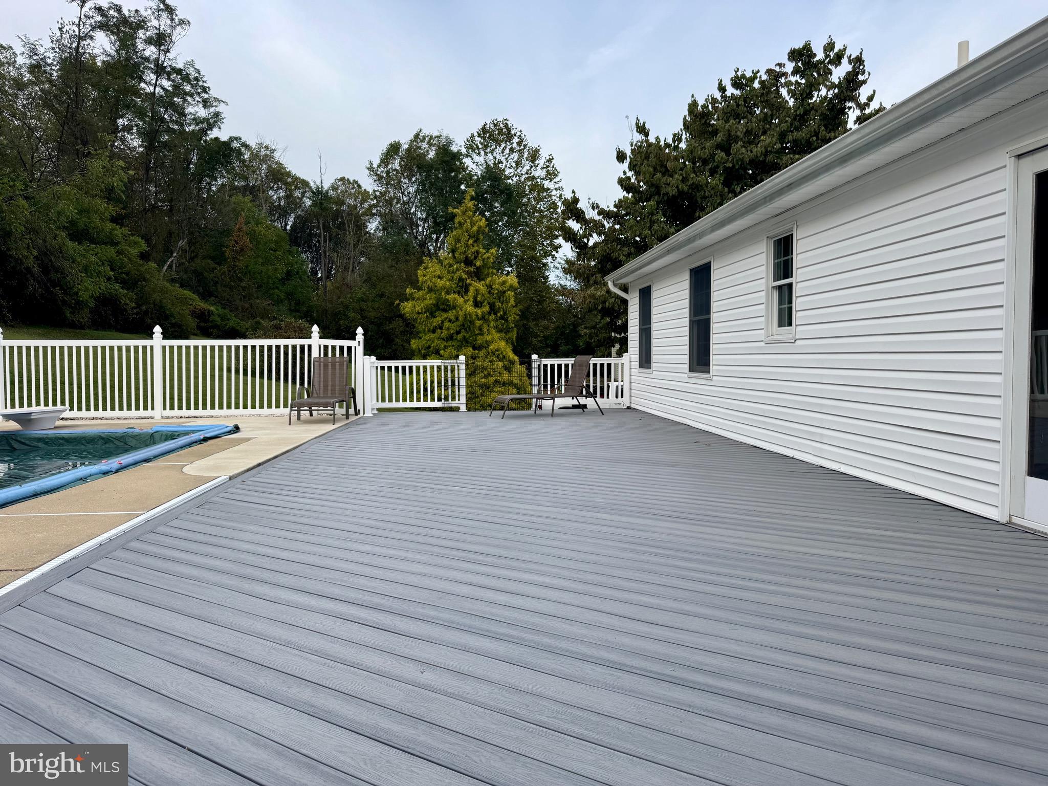 COACH & FOUR - Residential