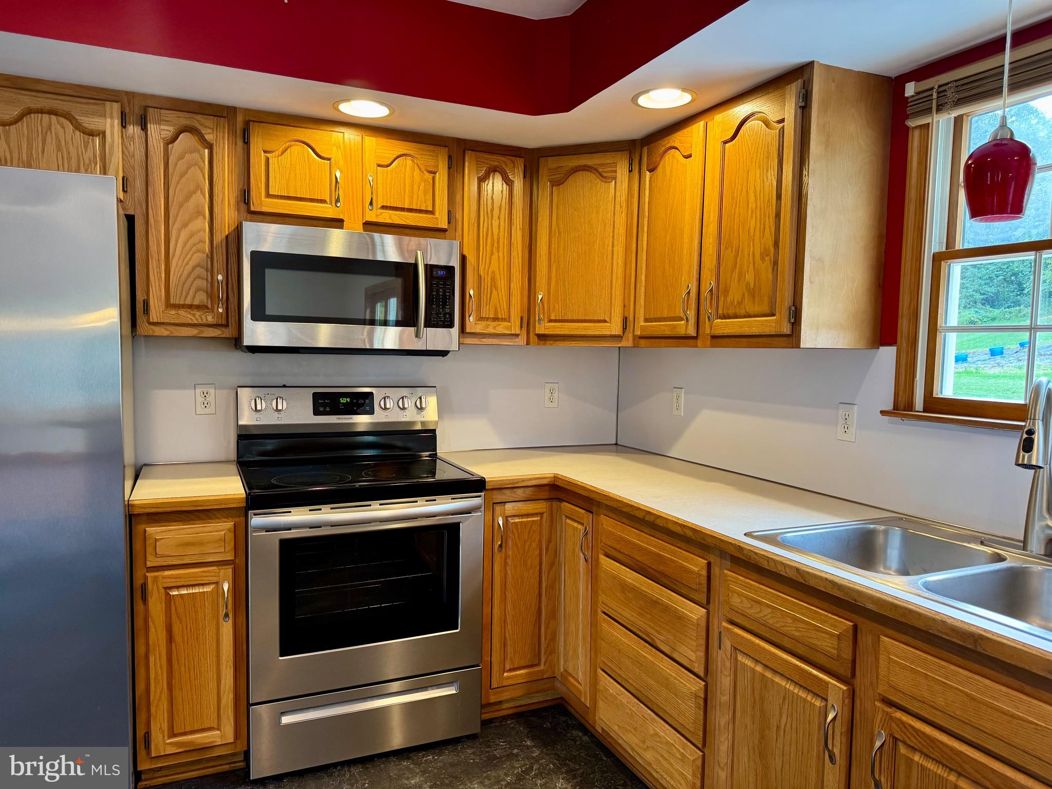 COACH & FOUR - Residential