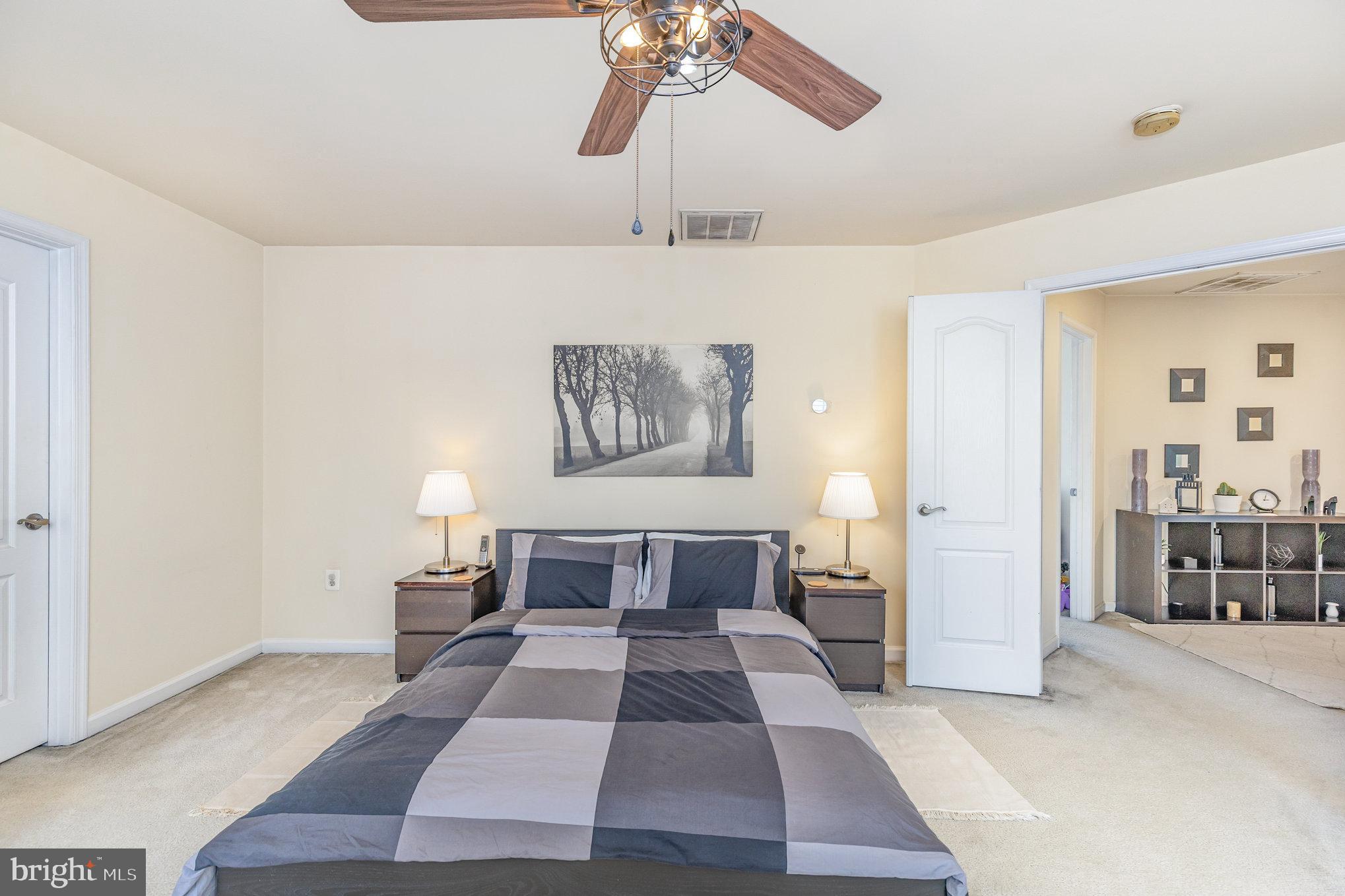 STAFFORD LAKES - Residential