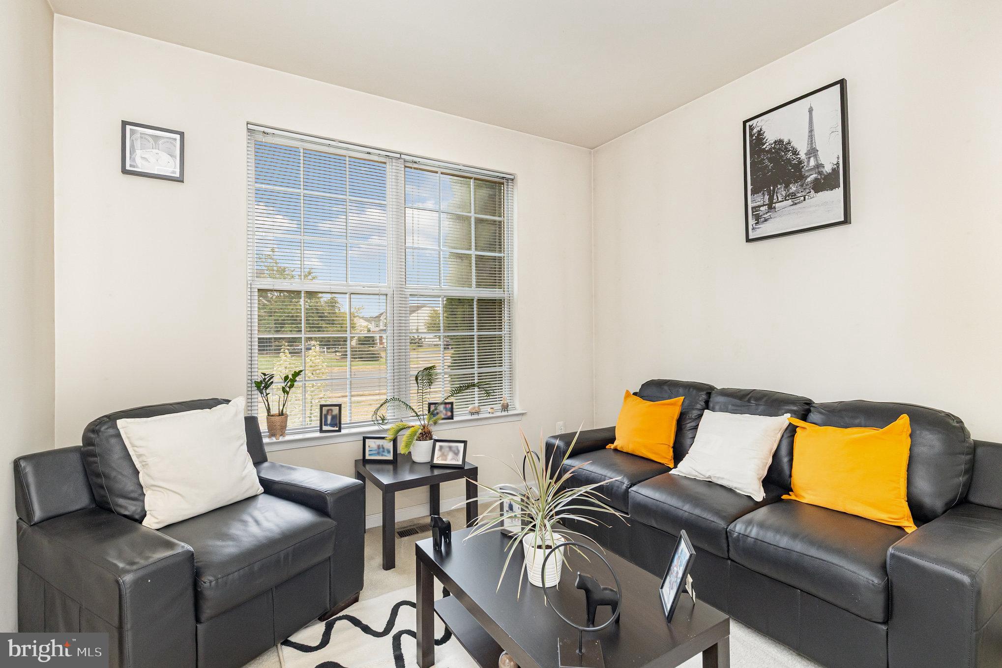 STAFFORD LAKES - Residential