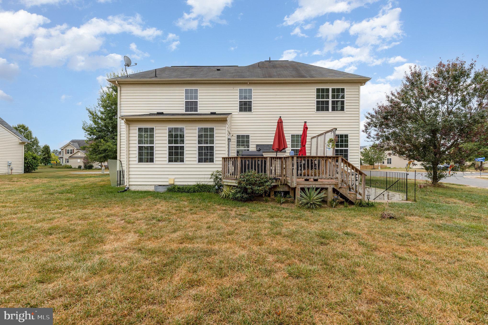 STAFFORD LAKES - Residential