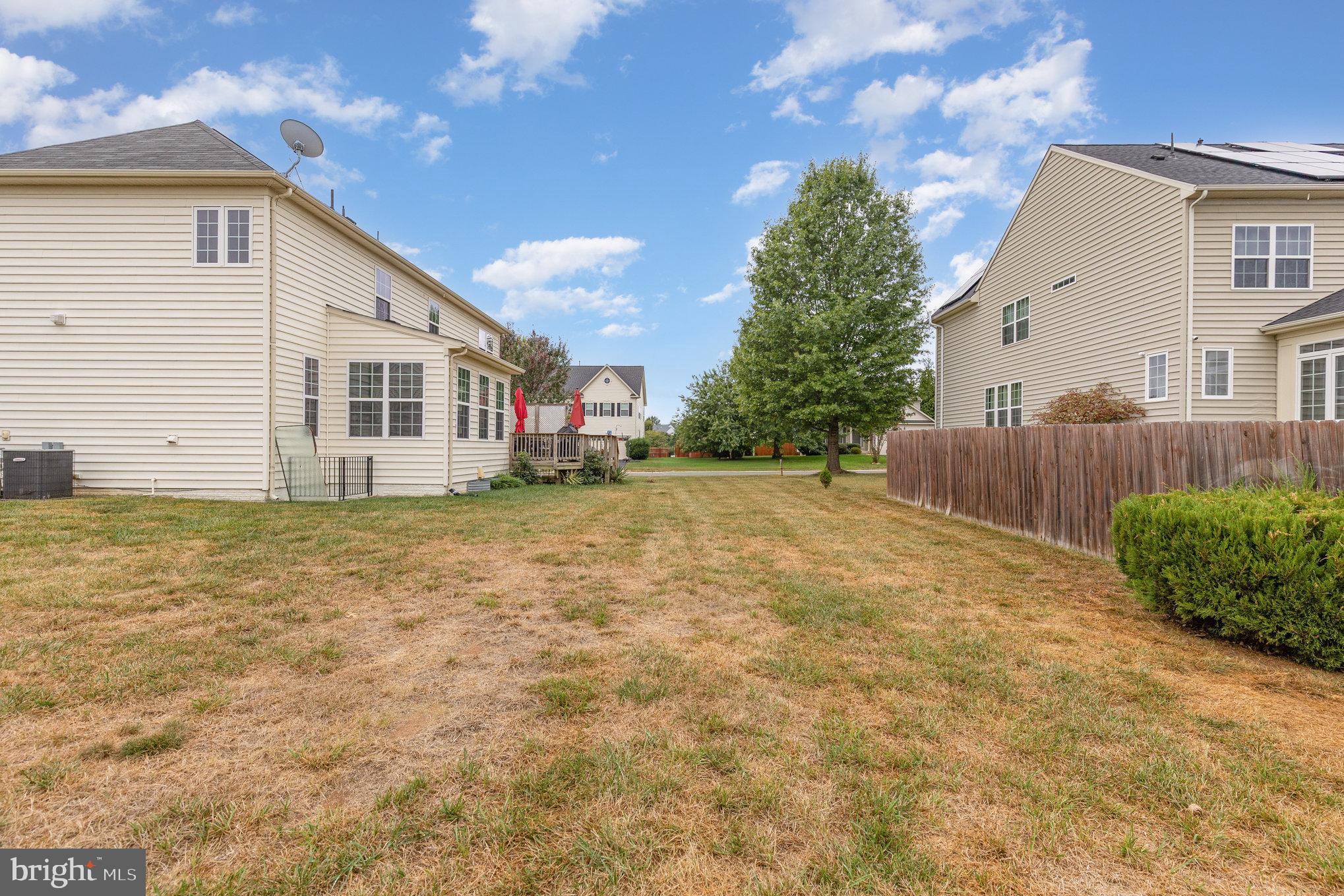 STAFFORD LAKES - Residential