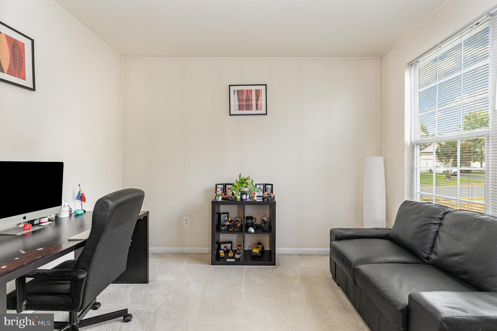 STAFFORD LAKES - Residential