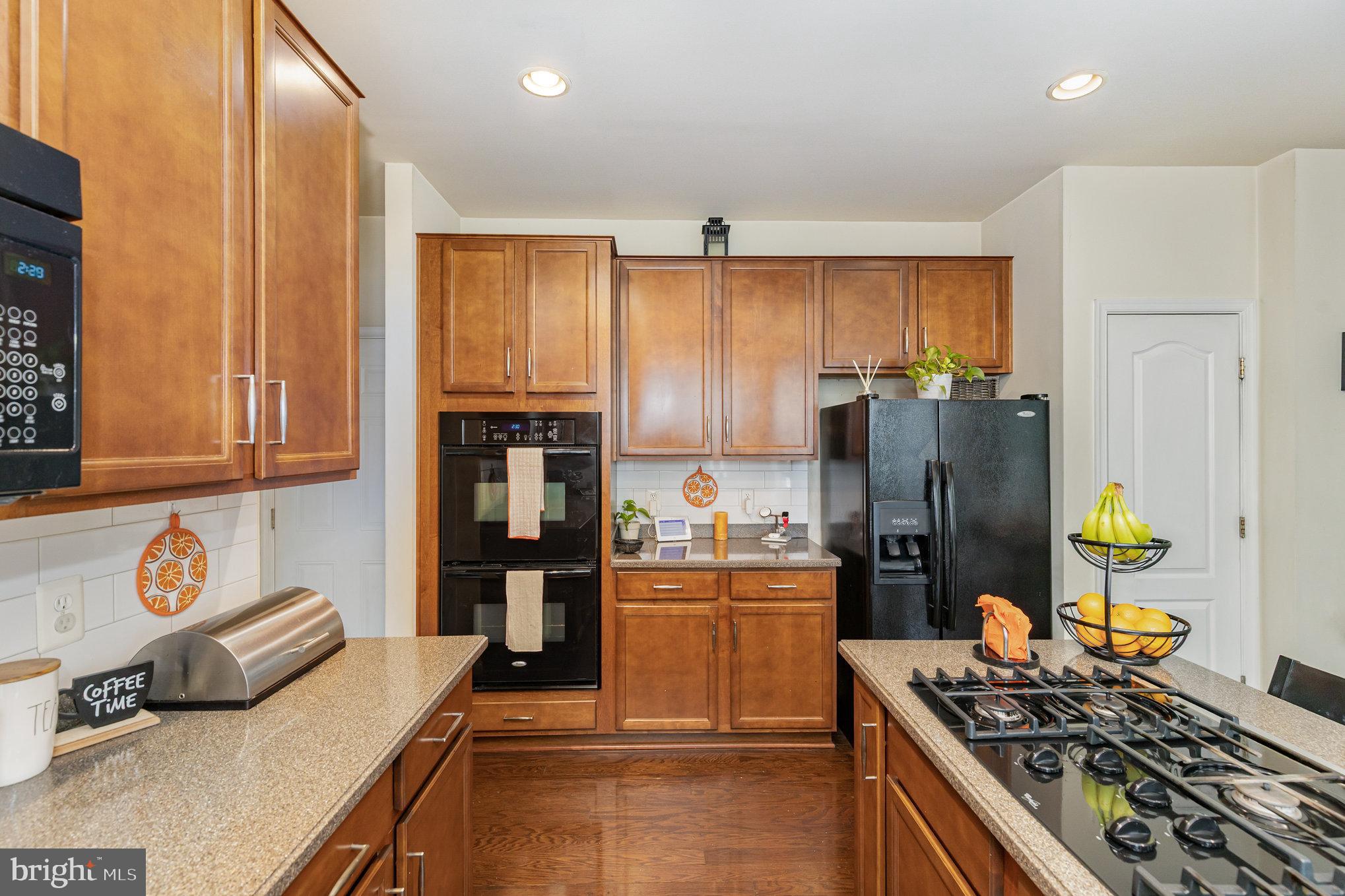 STAFFORD LAKES - Residential