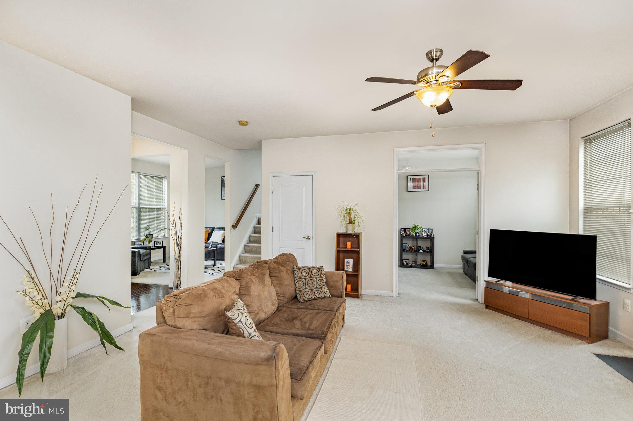 STAFFORD LAKES - Residential