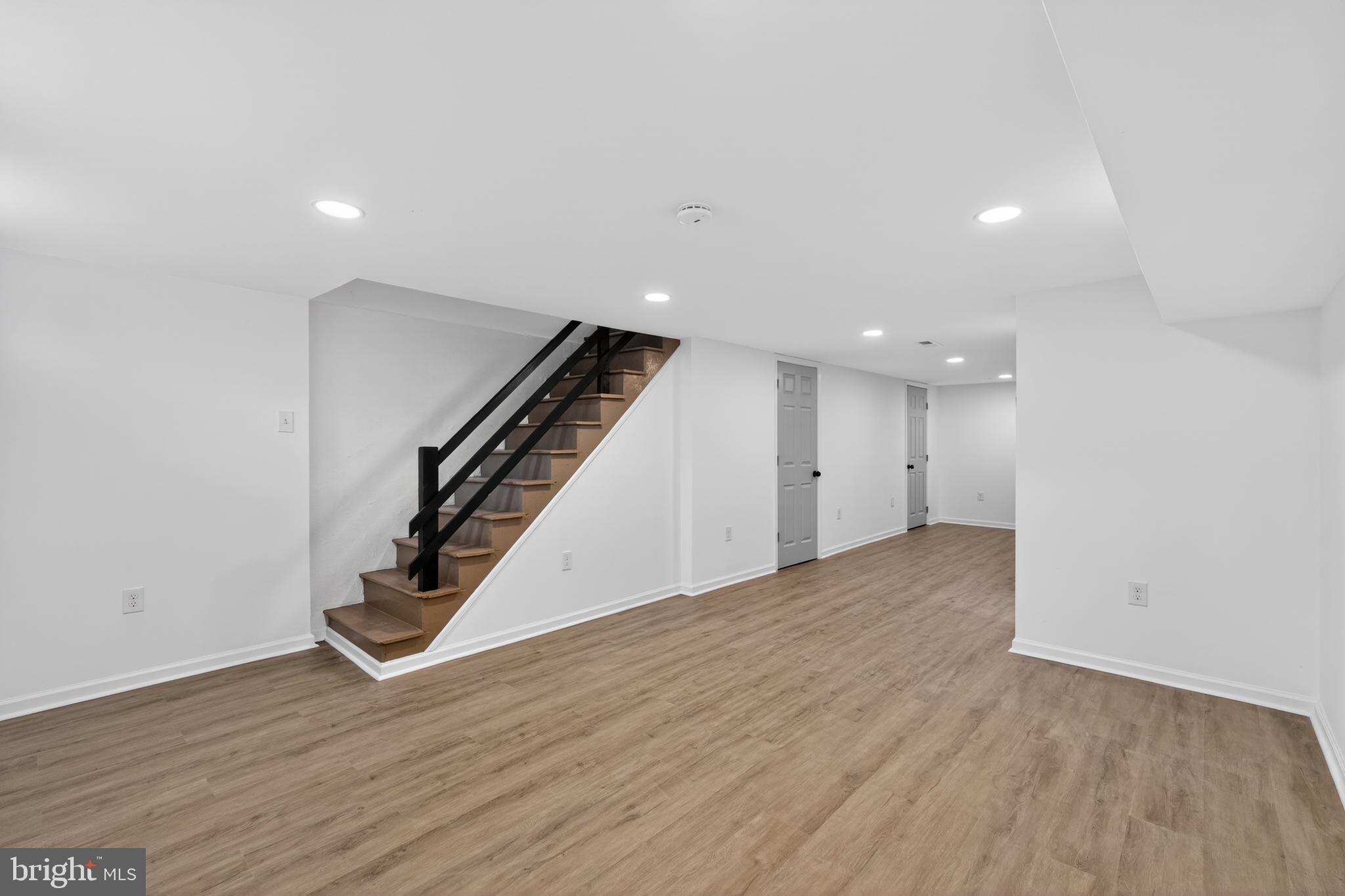 DELMAR VILLAGE - Residential