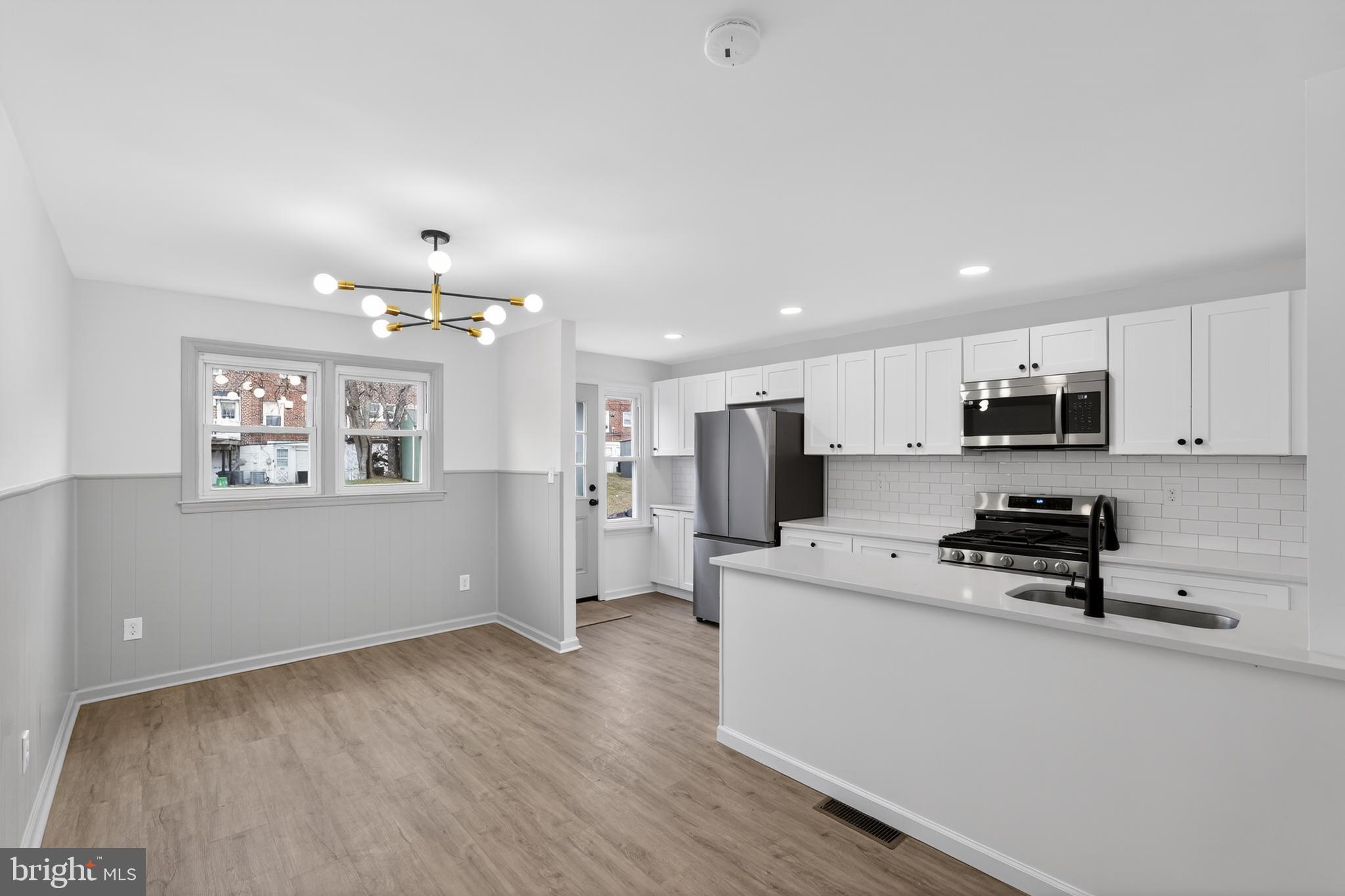 DELMAR VILLAGE - Residential