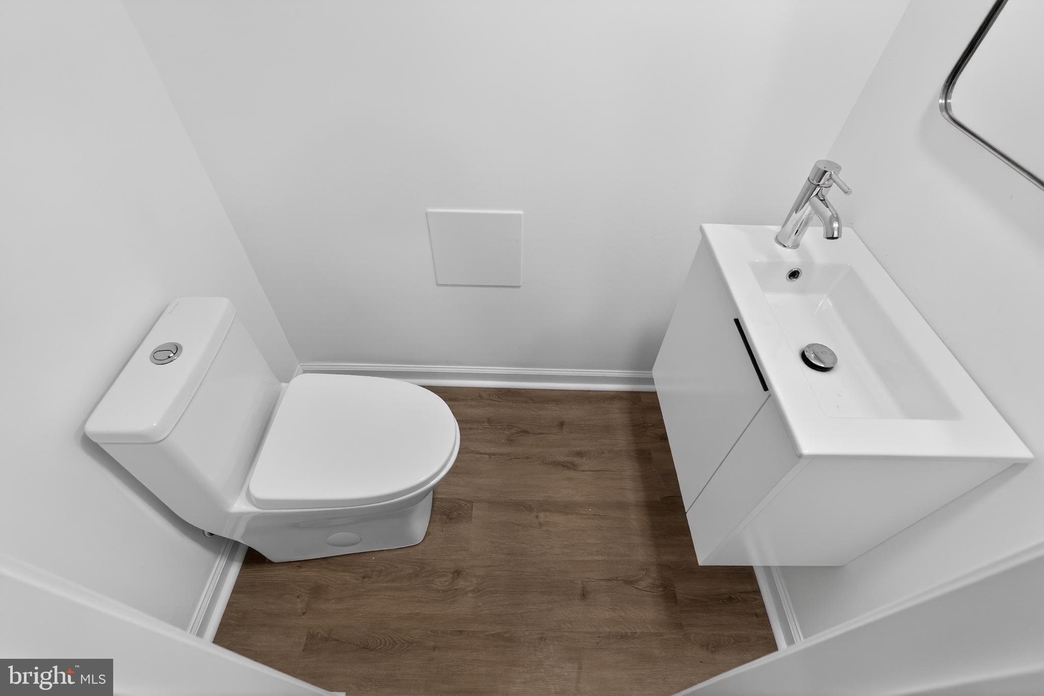 DELMAR VILLAGE - Residential