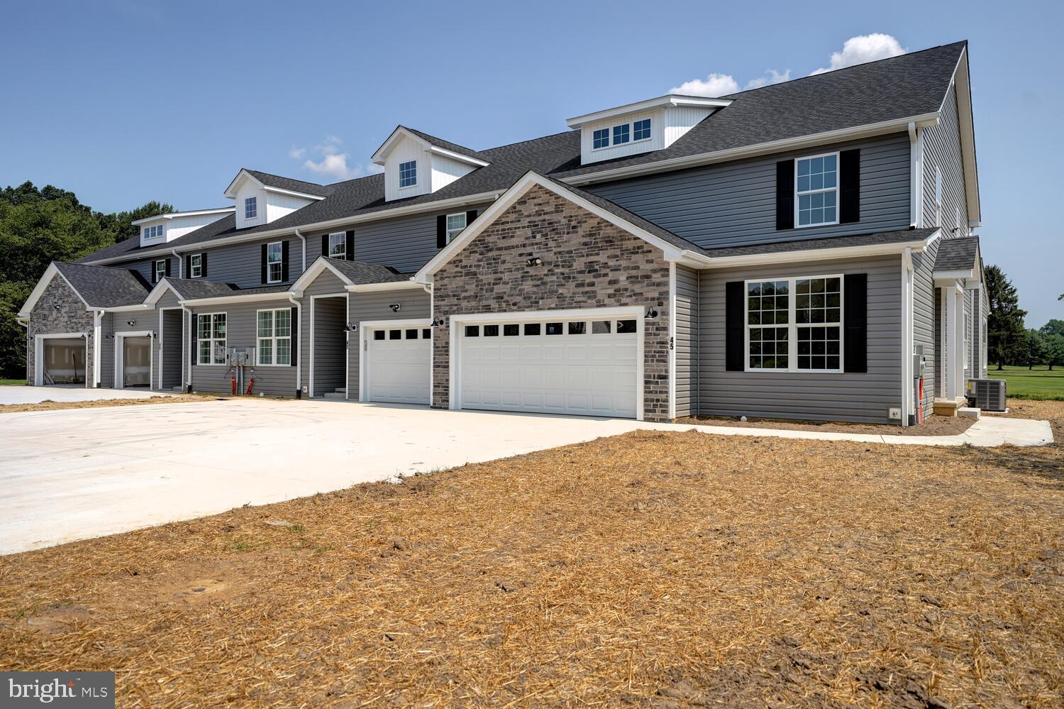 3 VALHALLA CT