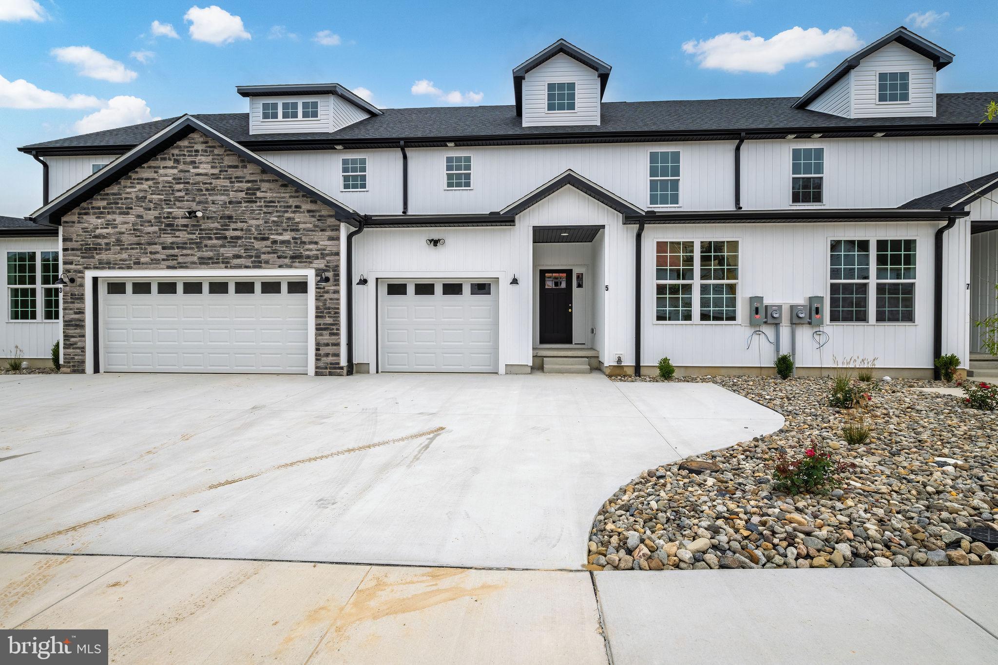 VILLAGES OF MAPLE DALE - Residential