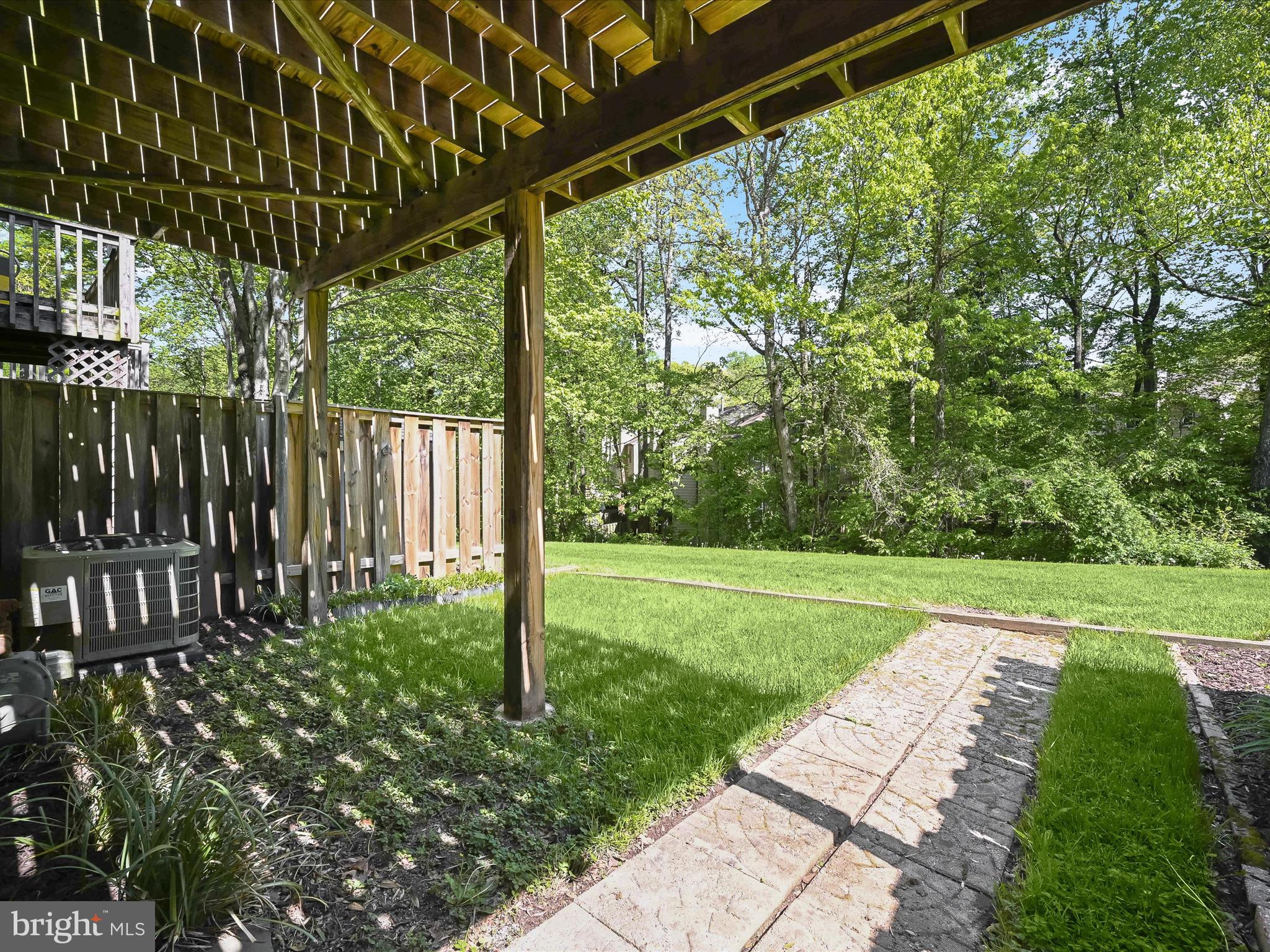 OAK SPRINGS - Residential