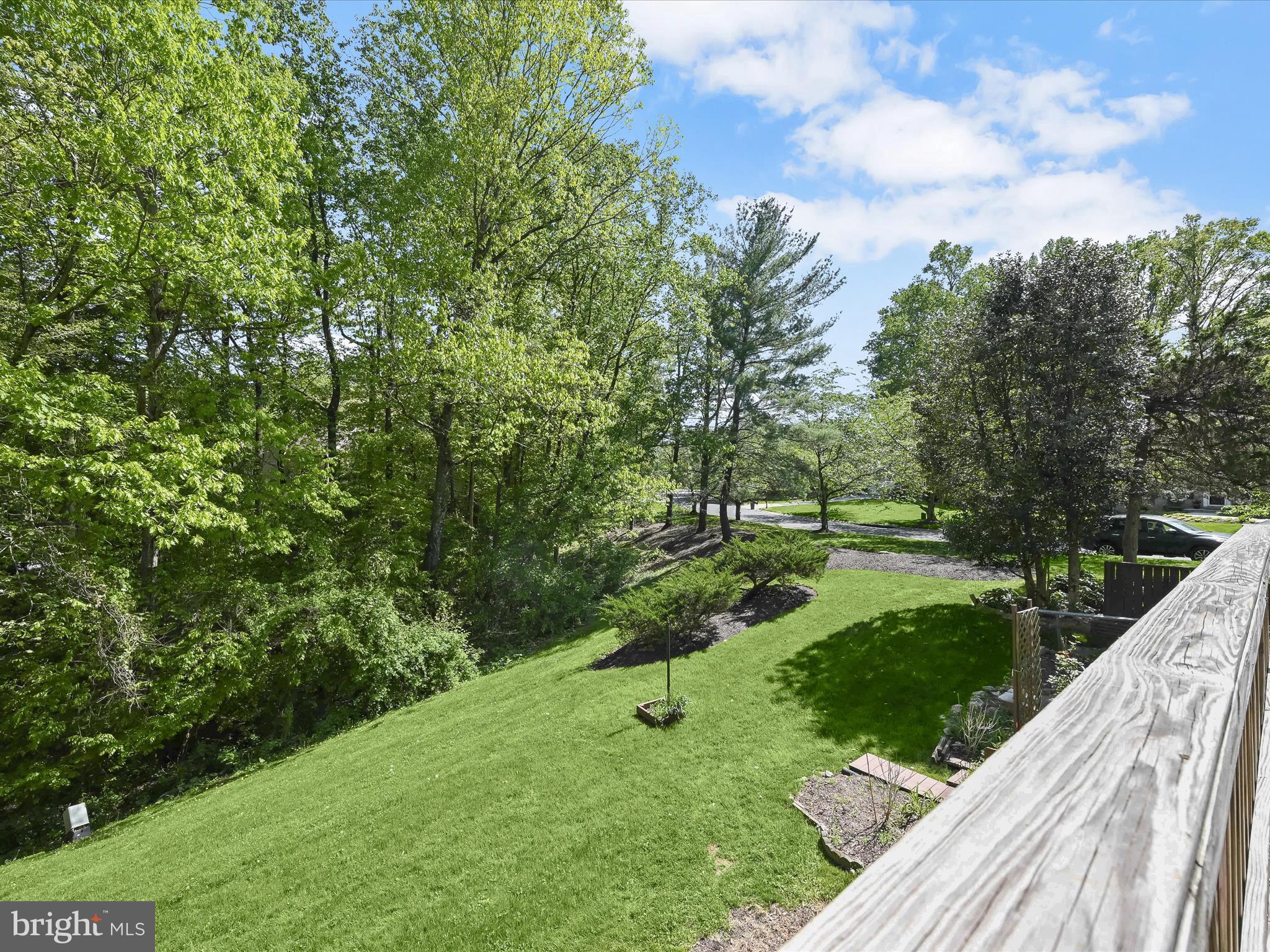 OAK SPRINGS - Residential