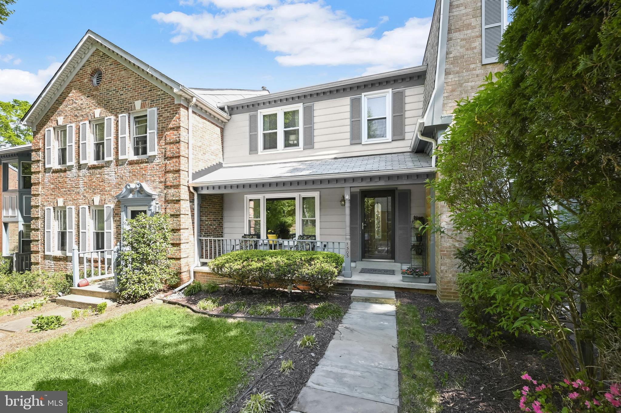 OAK SPRINGS - Residential