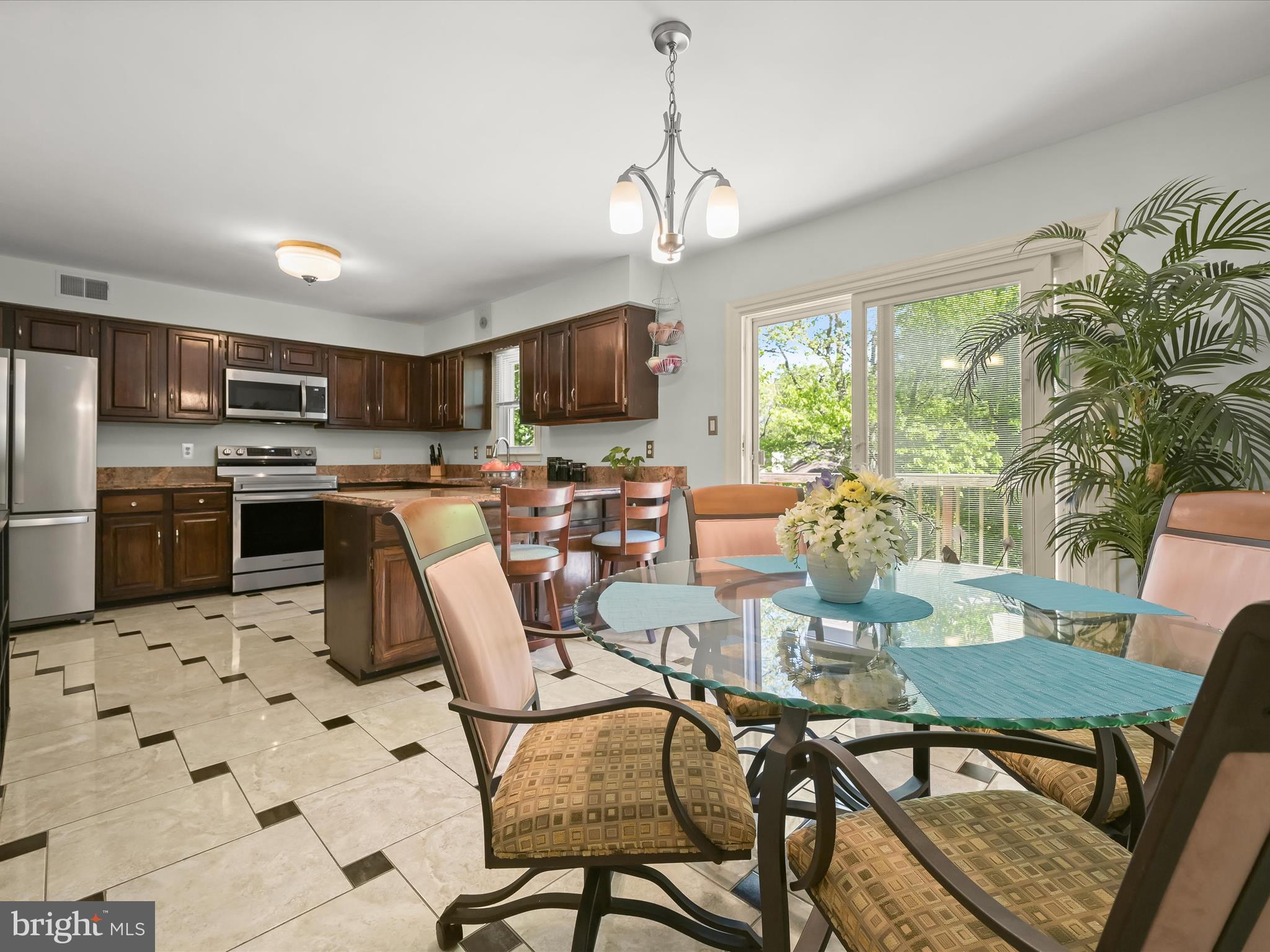 OAK SPRINGS - Residential