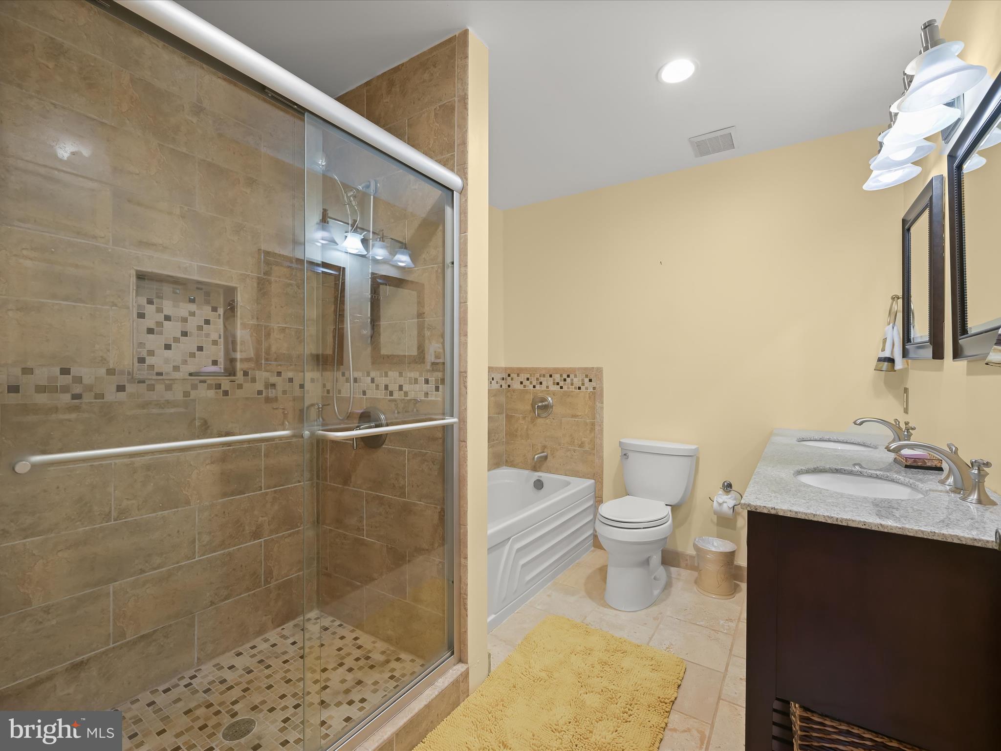 OAK SPRINGS - Residential