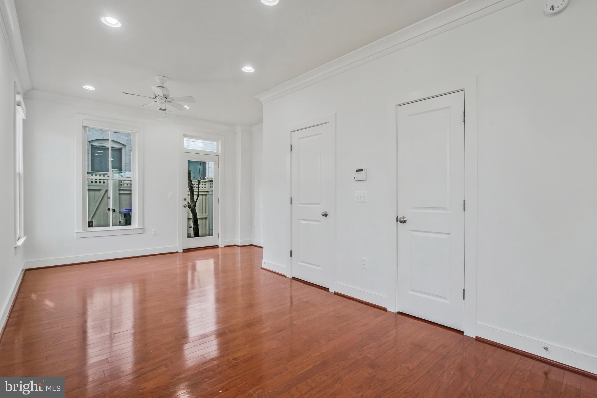 JAMES BLAND HOMES - Residential