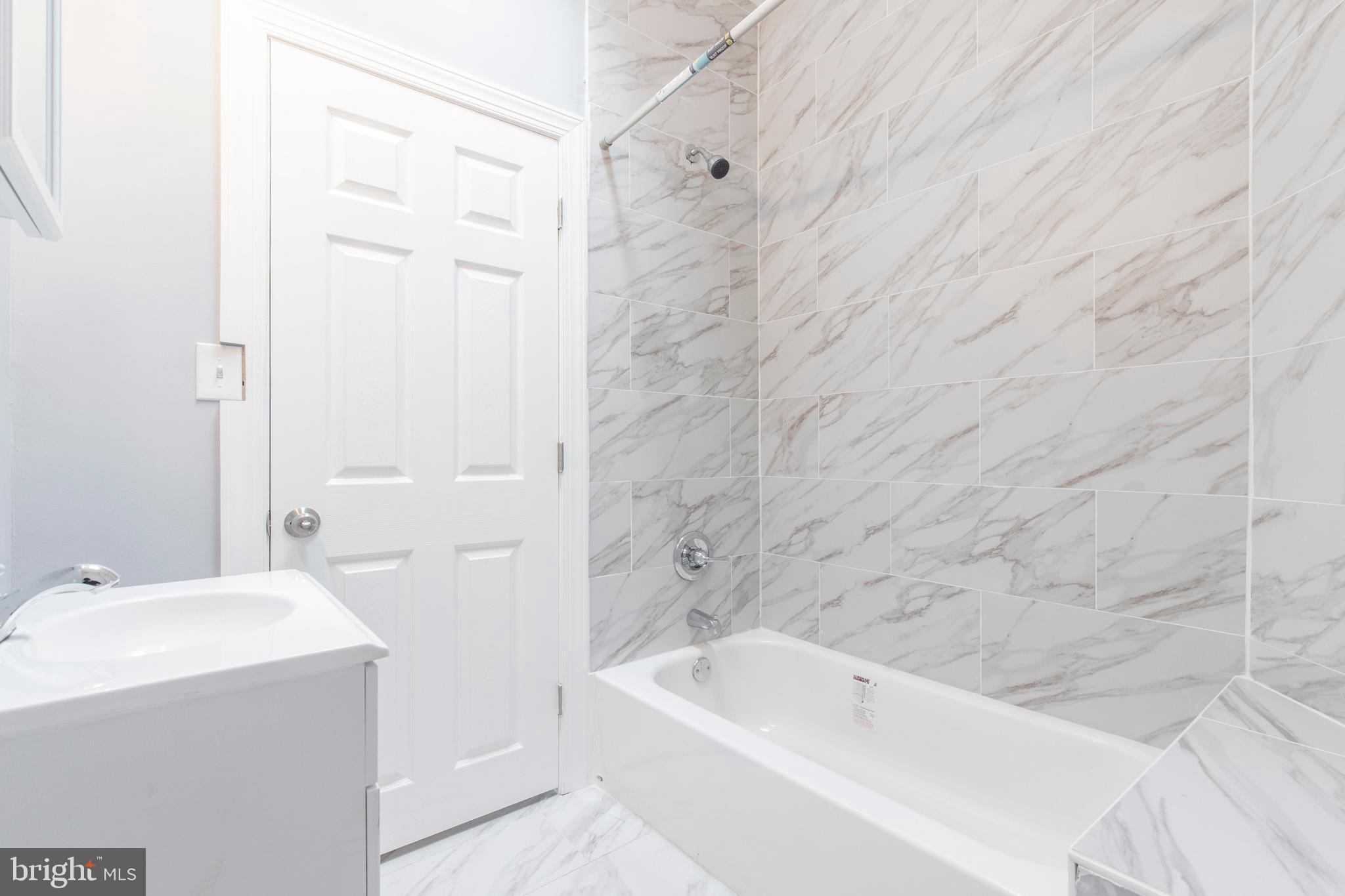 PHILADELPHIA (WEST) - Residential