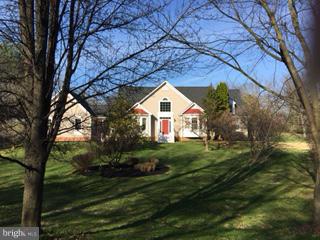 WILLOWDALE - Residential