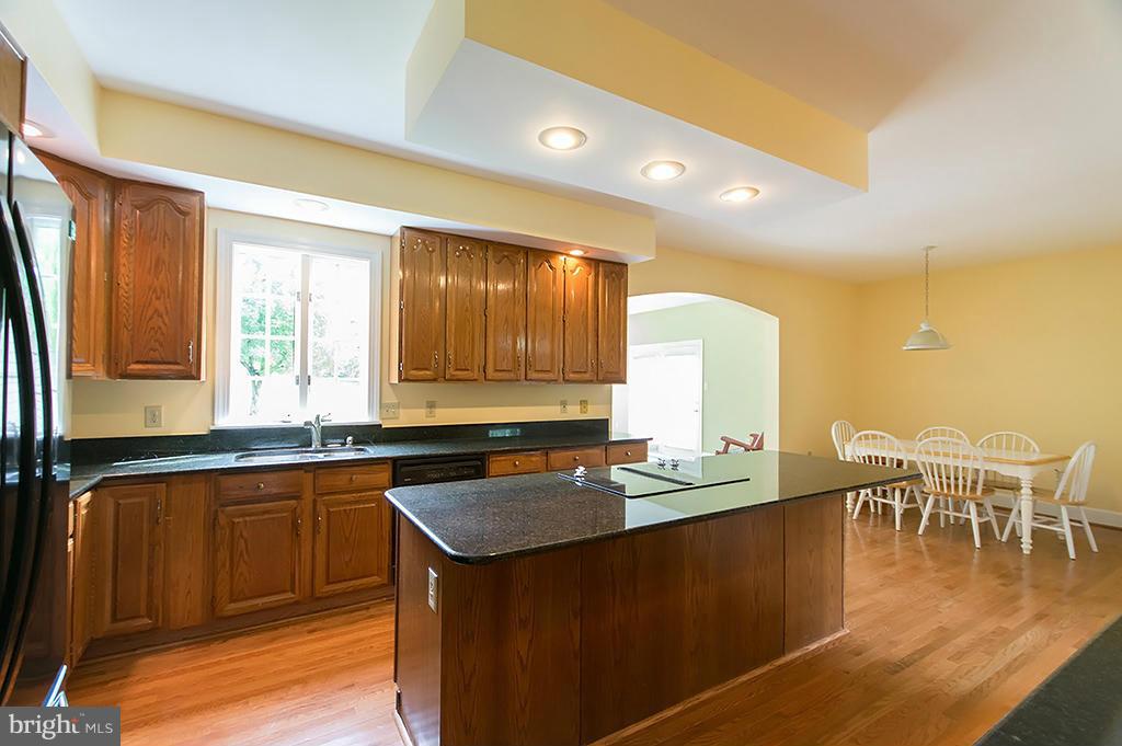 WILLOWDALE - Residential