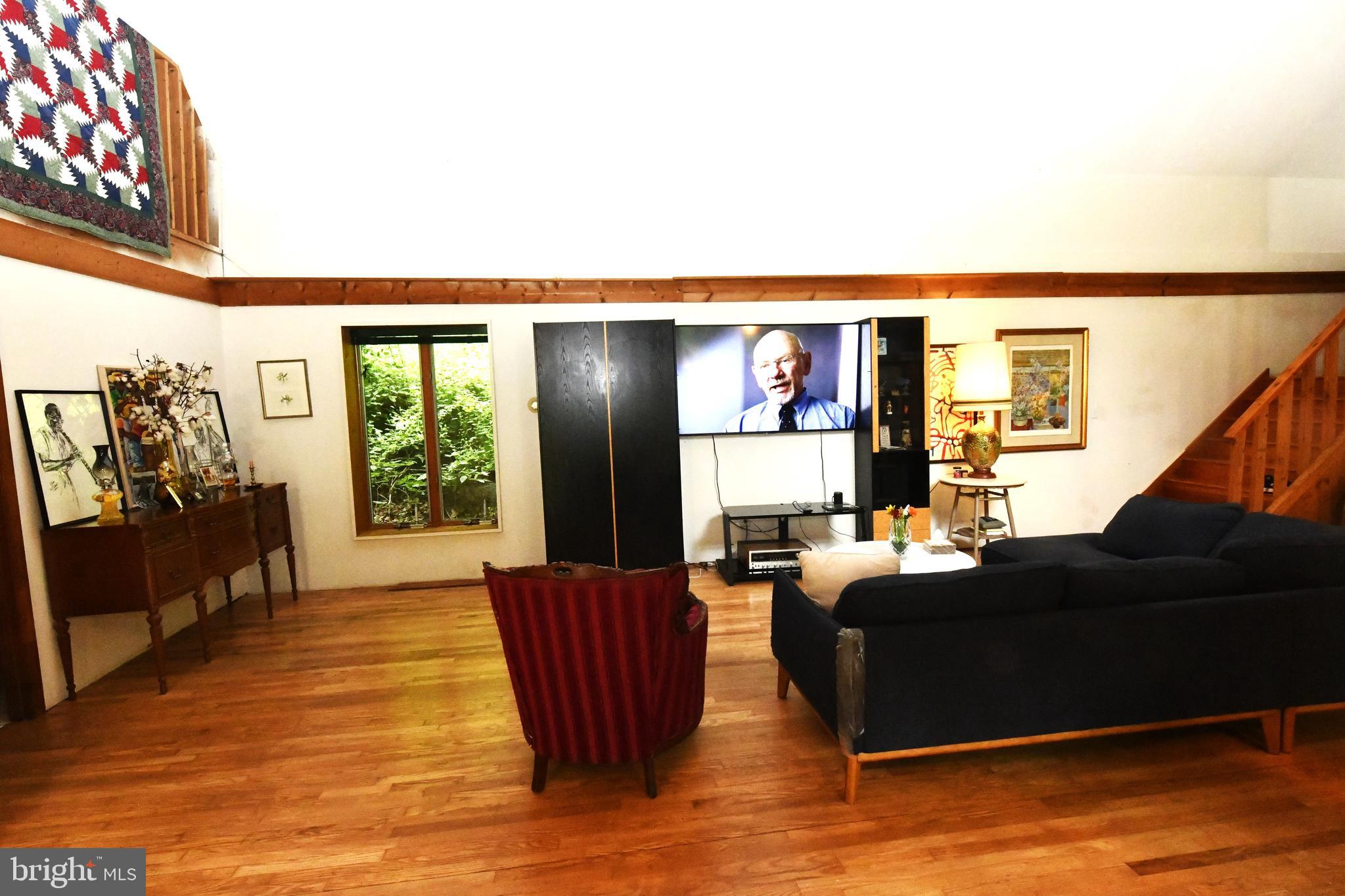 1832 FERN GLEN DRIVE