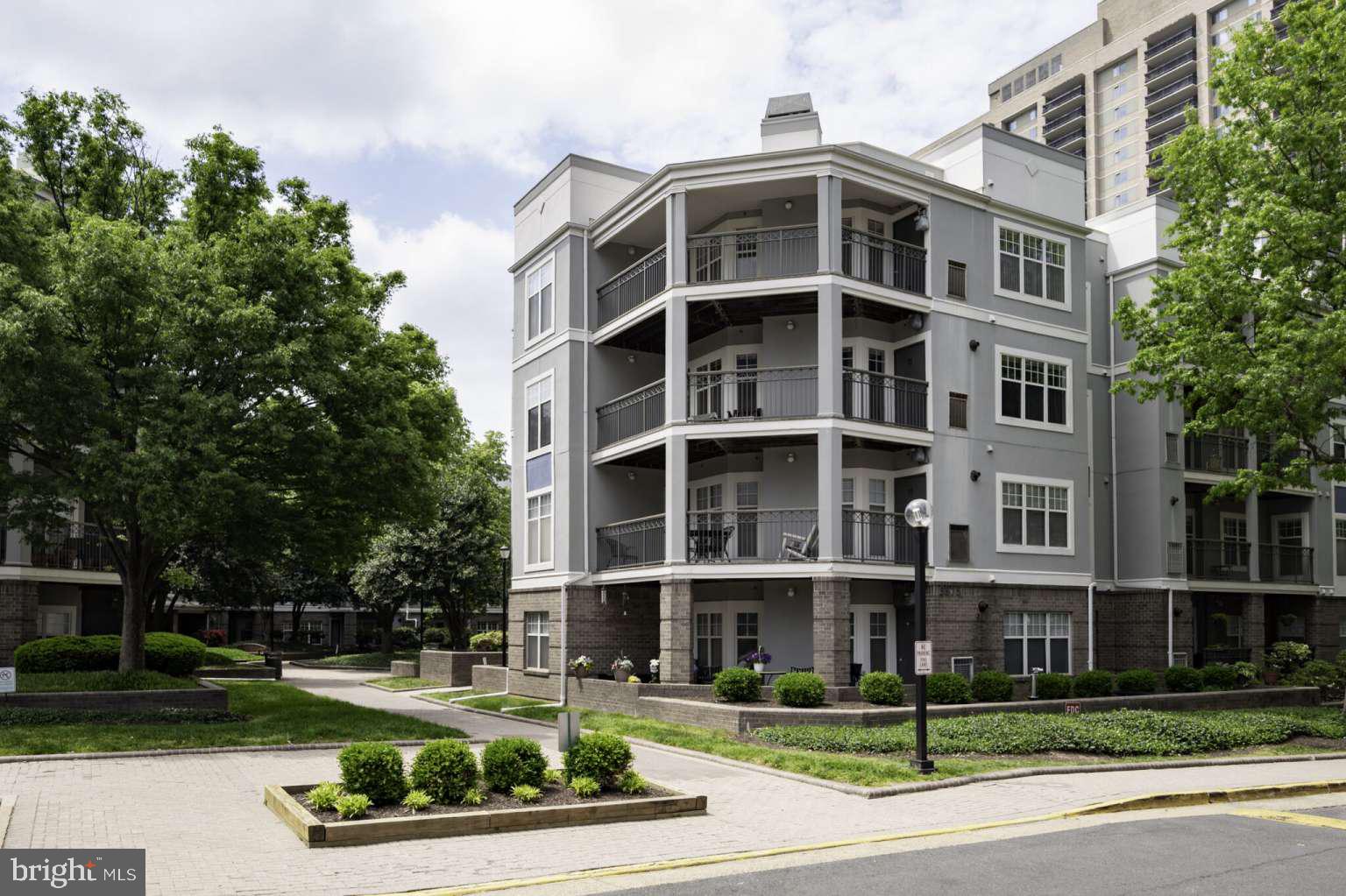 5575 SEMINARY ROAD 212