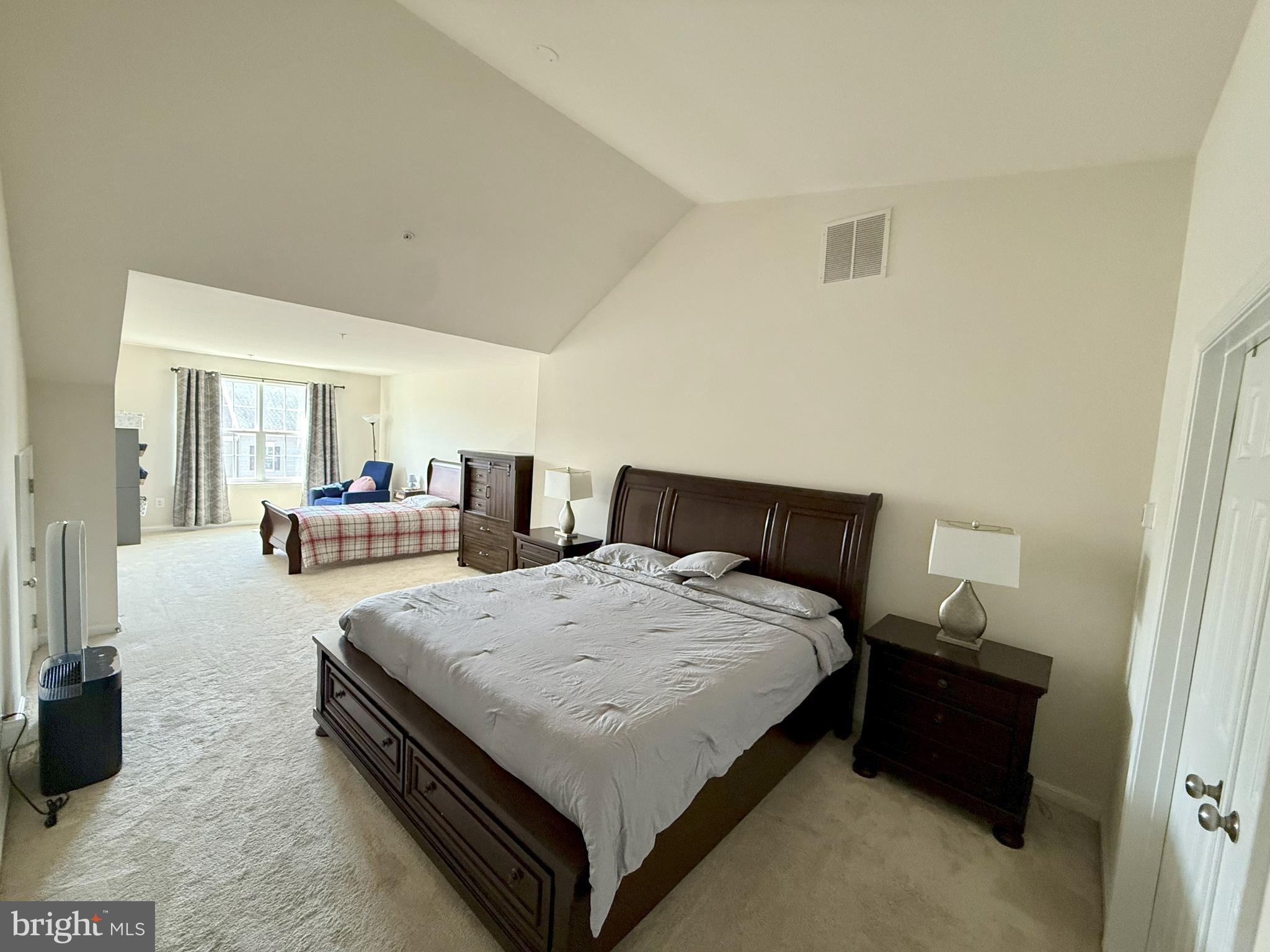 PRINCE FREDERICK CROSSING - Residential Lease