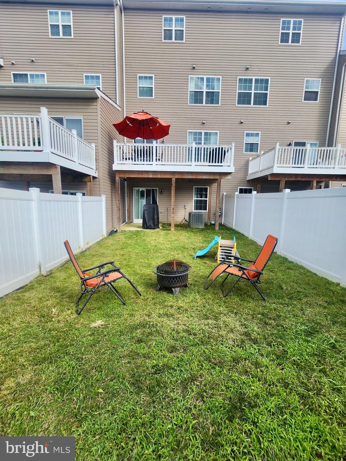 111 CLYDESDALE LANE