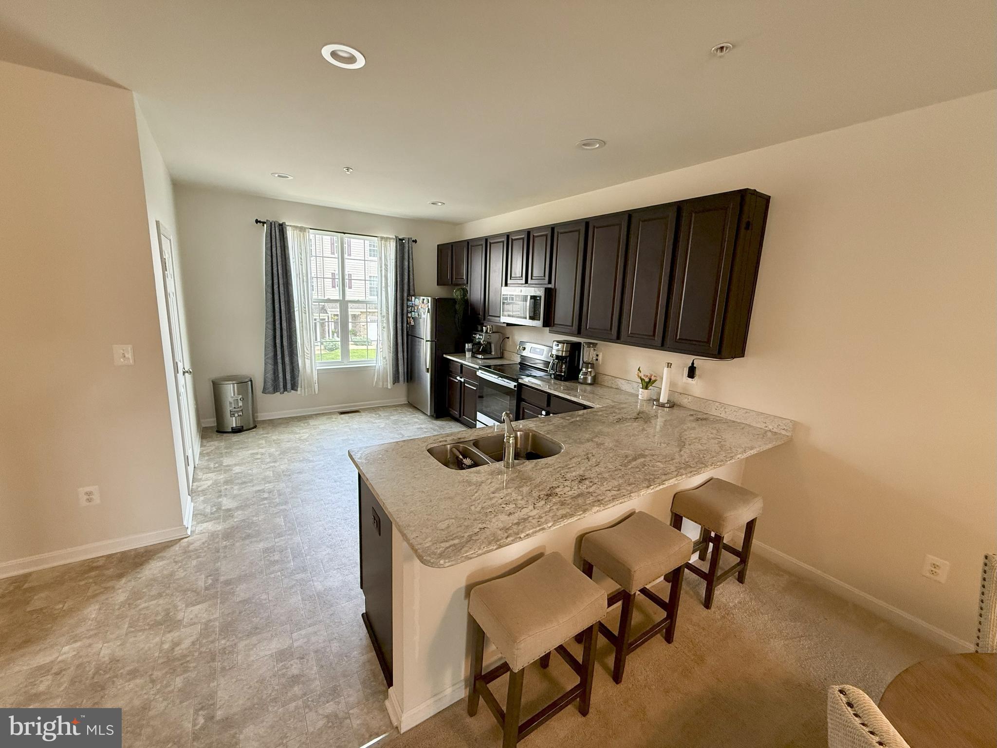 PRINCE FREDERICK CROSSING - Residential Lease