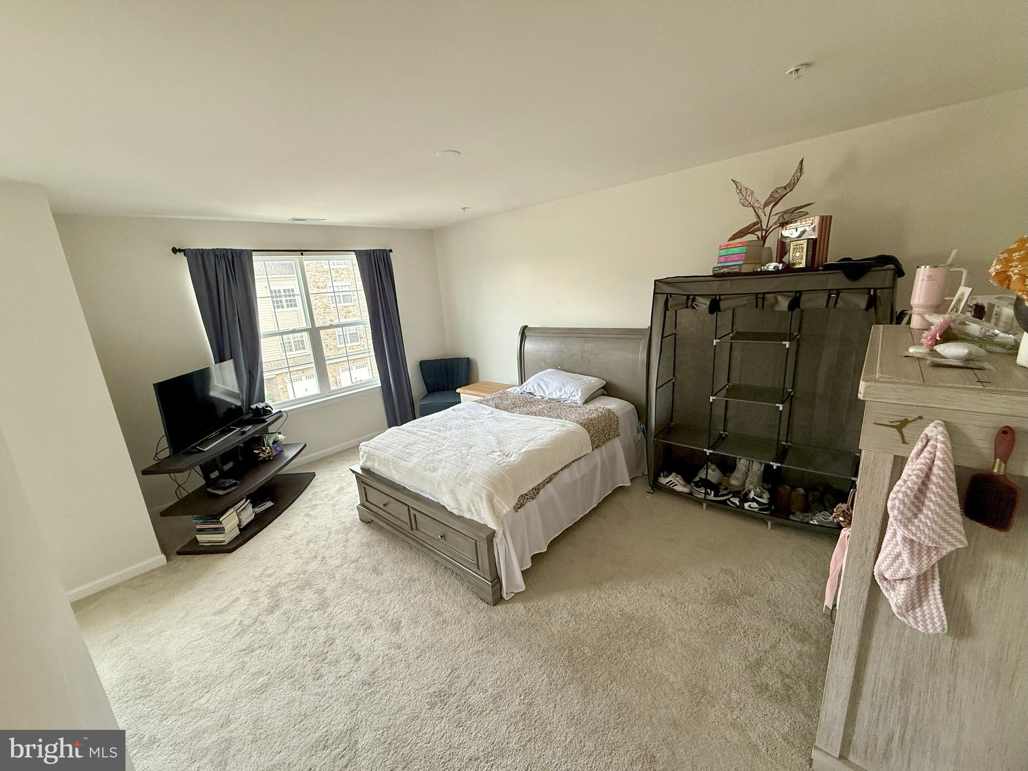 PRINCE FREDERICK CROSSING - Residential Lease