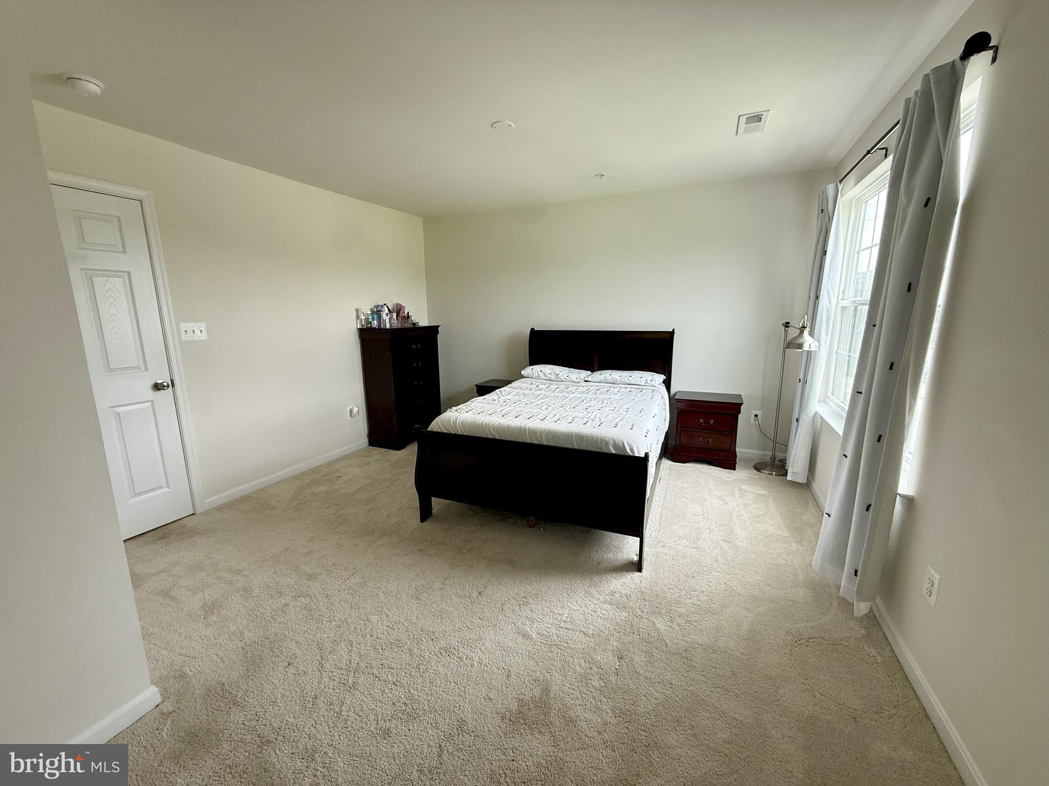 PRINCE FREDERICK CROSSING - Residential Lease