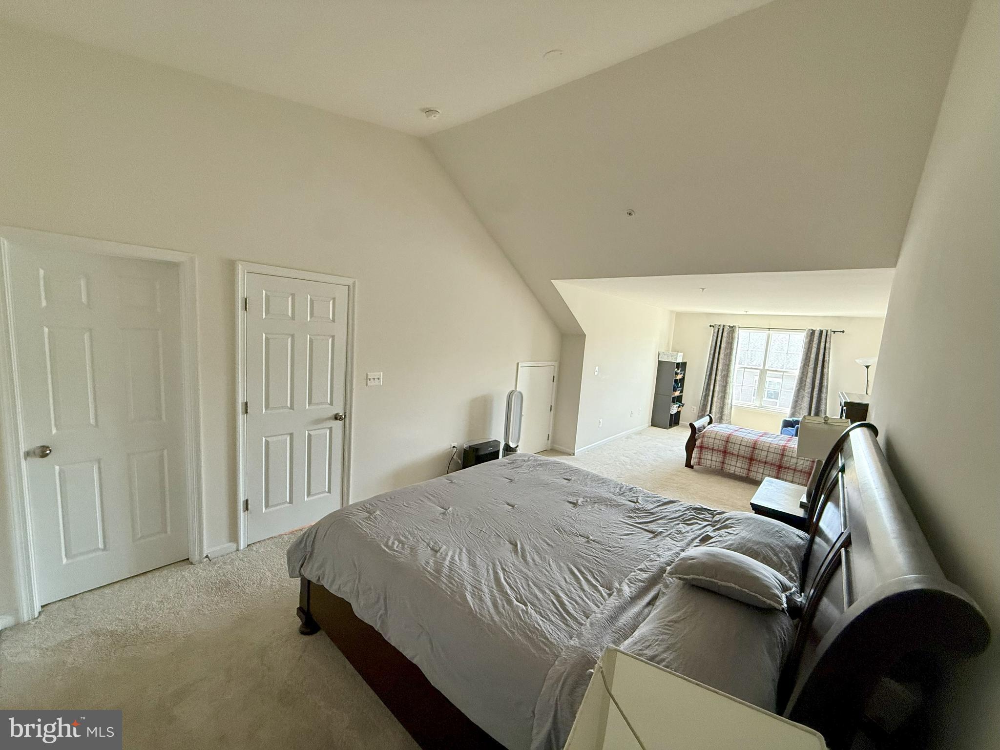 PRINCE FREDERICK CROSSING - Residential Lease