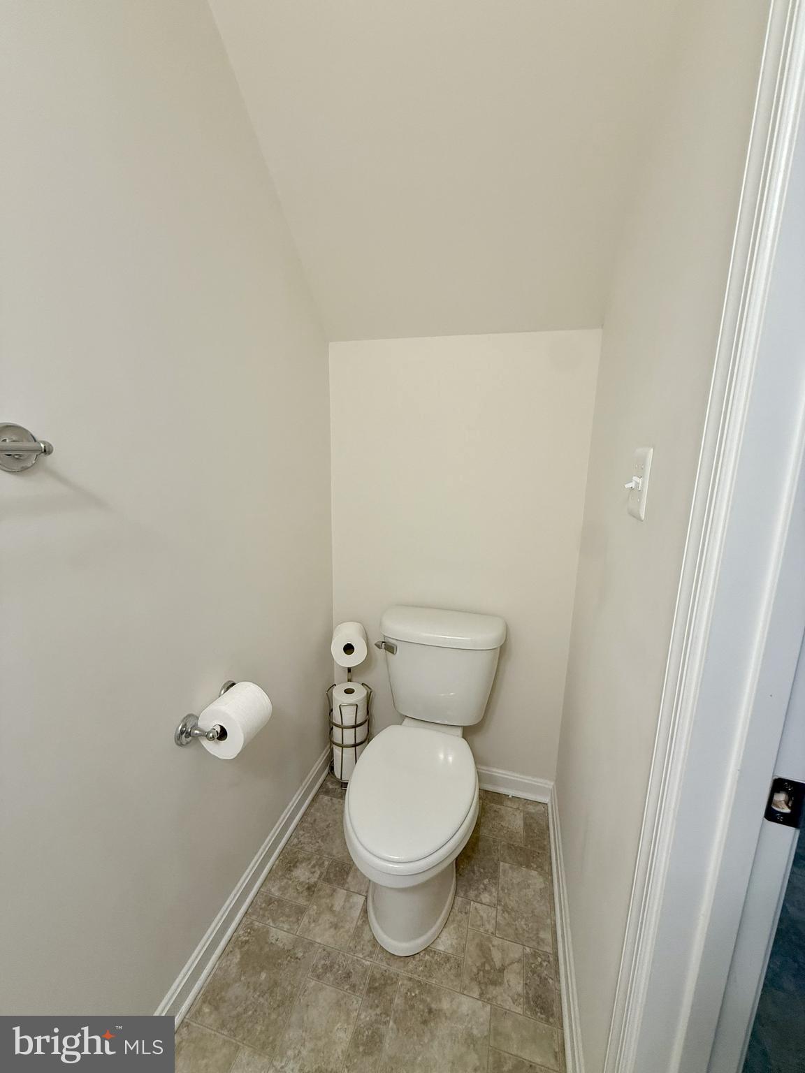 PRINCE FREDERICK CROSSING - Residential Lease