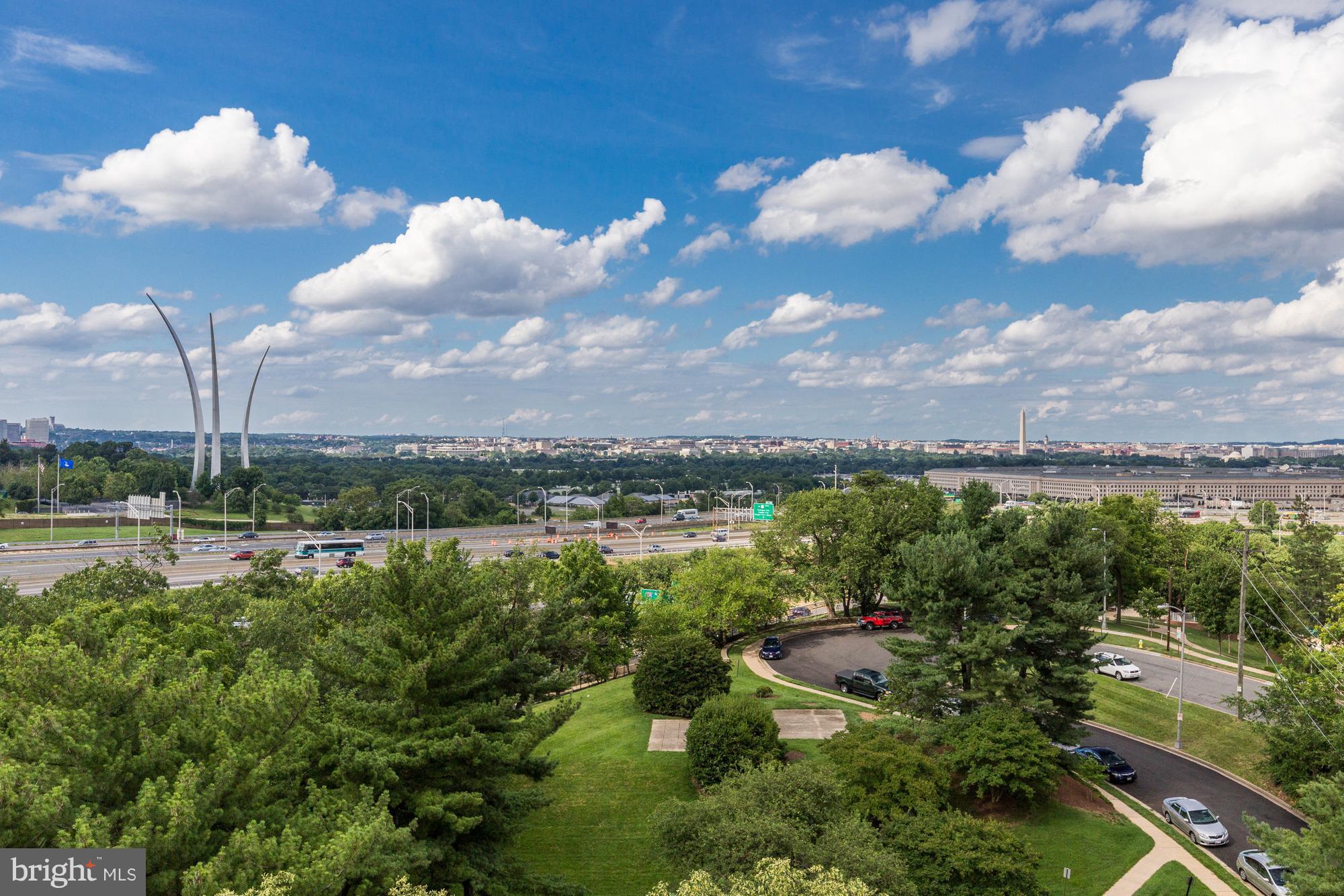 PENTAGON CITY - Residential