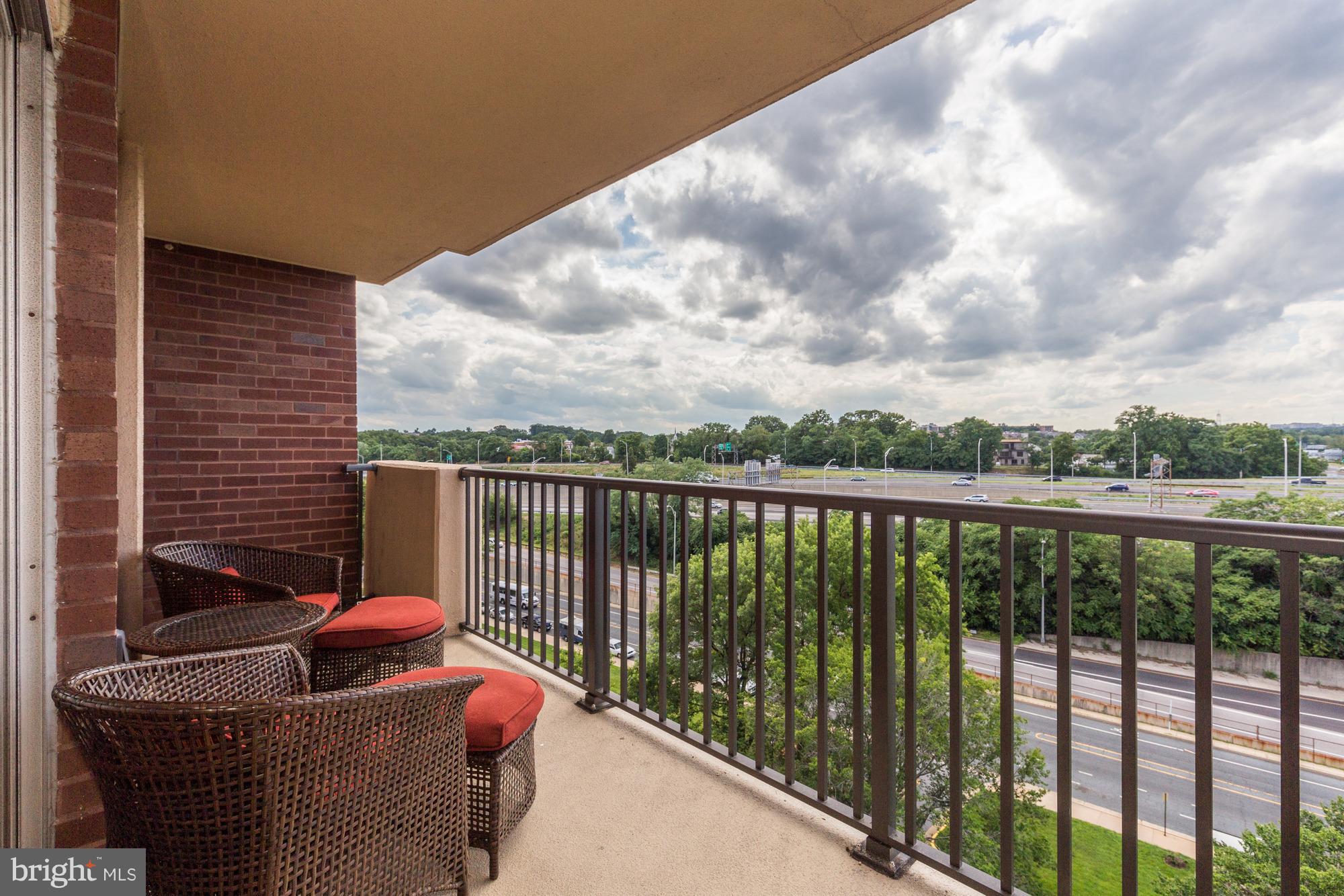 PENTAGON CITY - Residential