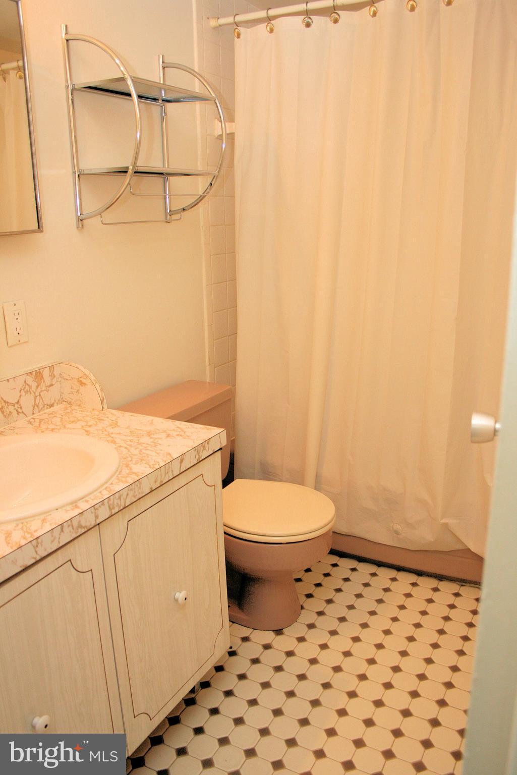 PENTAGON CITY - Residential