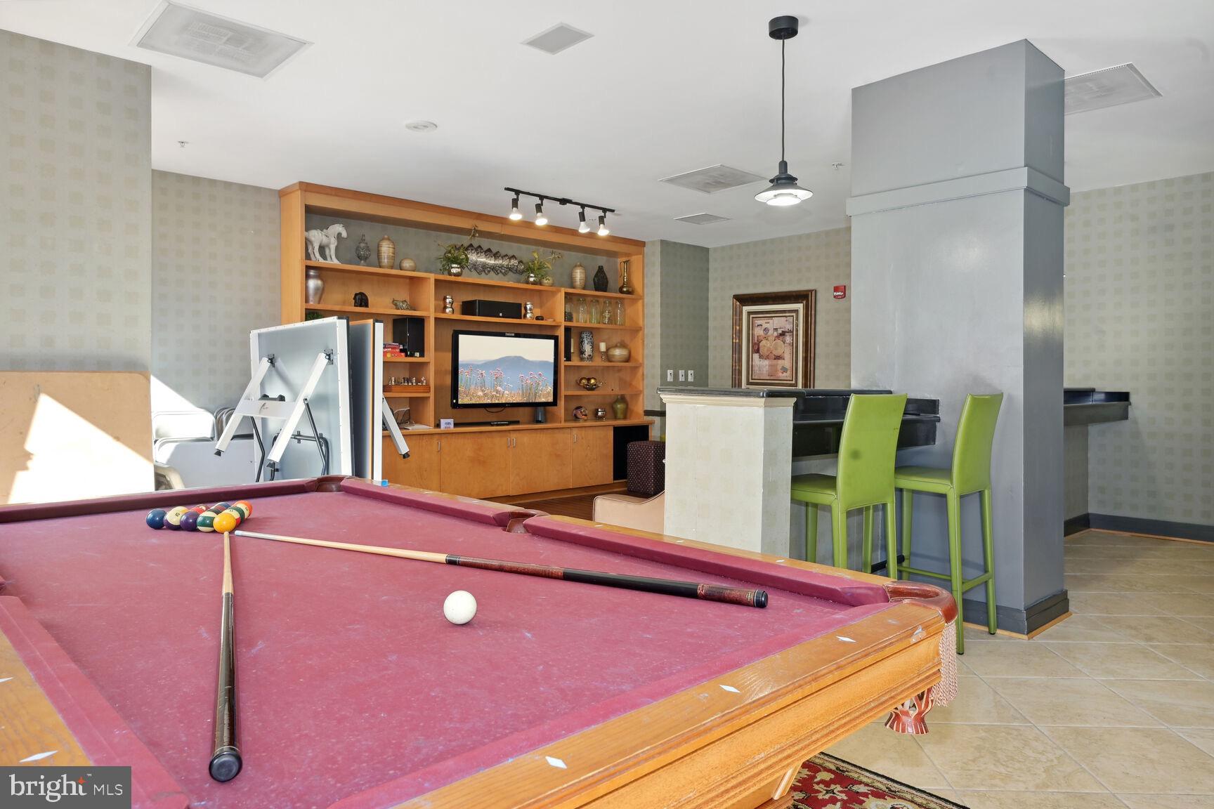 RESIDENCES AT STATION SQUARE - Residential