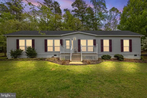 731 S Bluewater Boulevard, Mineral, VA MLS: VALA2007742