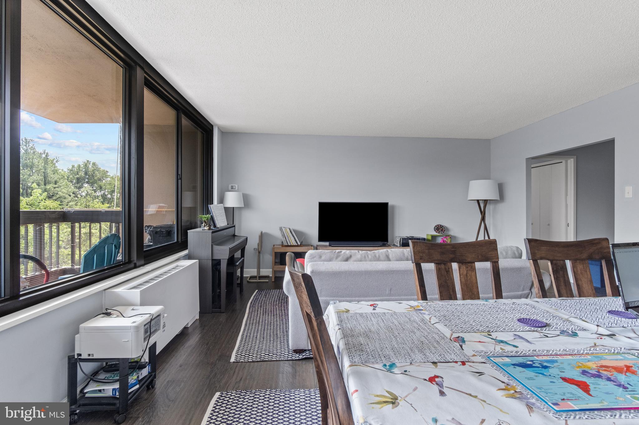 SKYLINE - Residential Lease