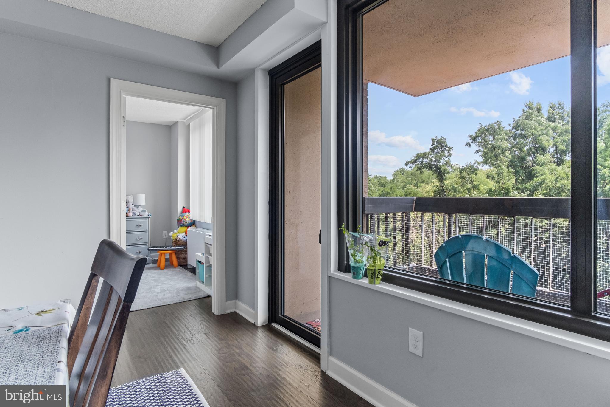 SKYLINE - Residential Lease