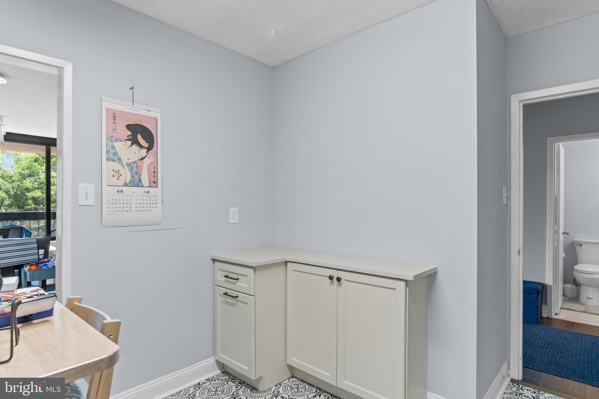 SKYLINE - Residential Lease