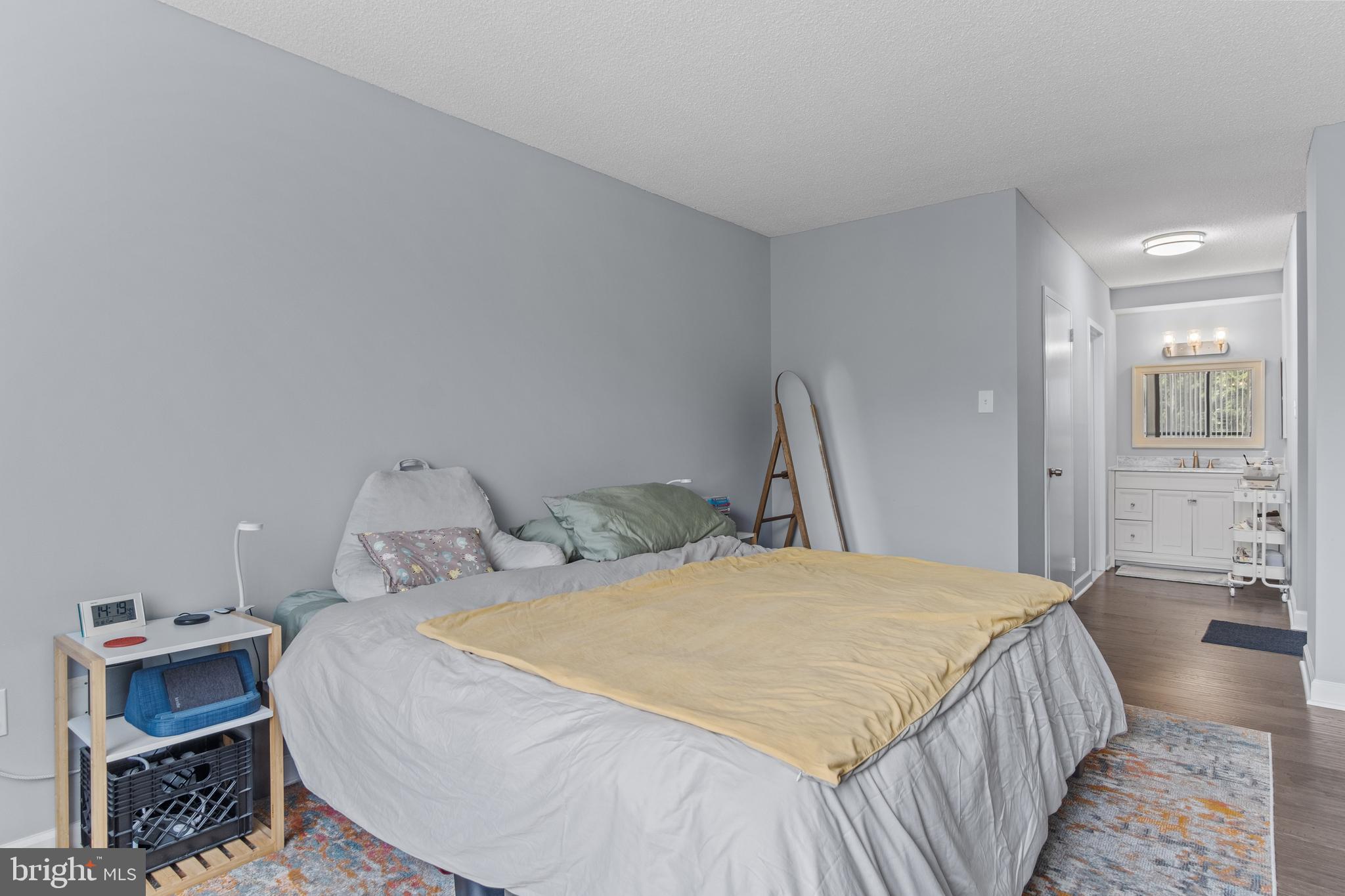 SKYLINE - Residential Lease