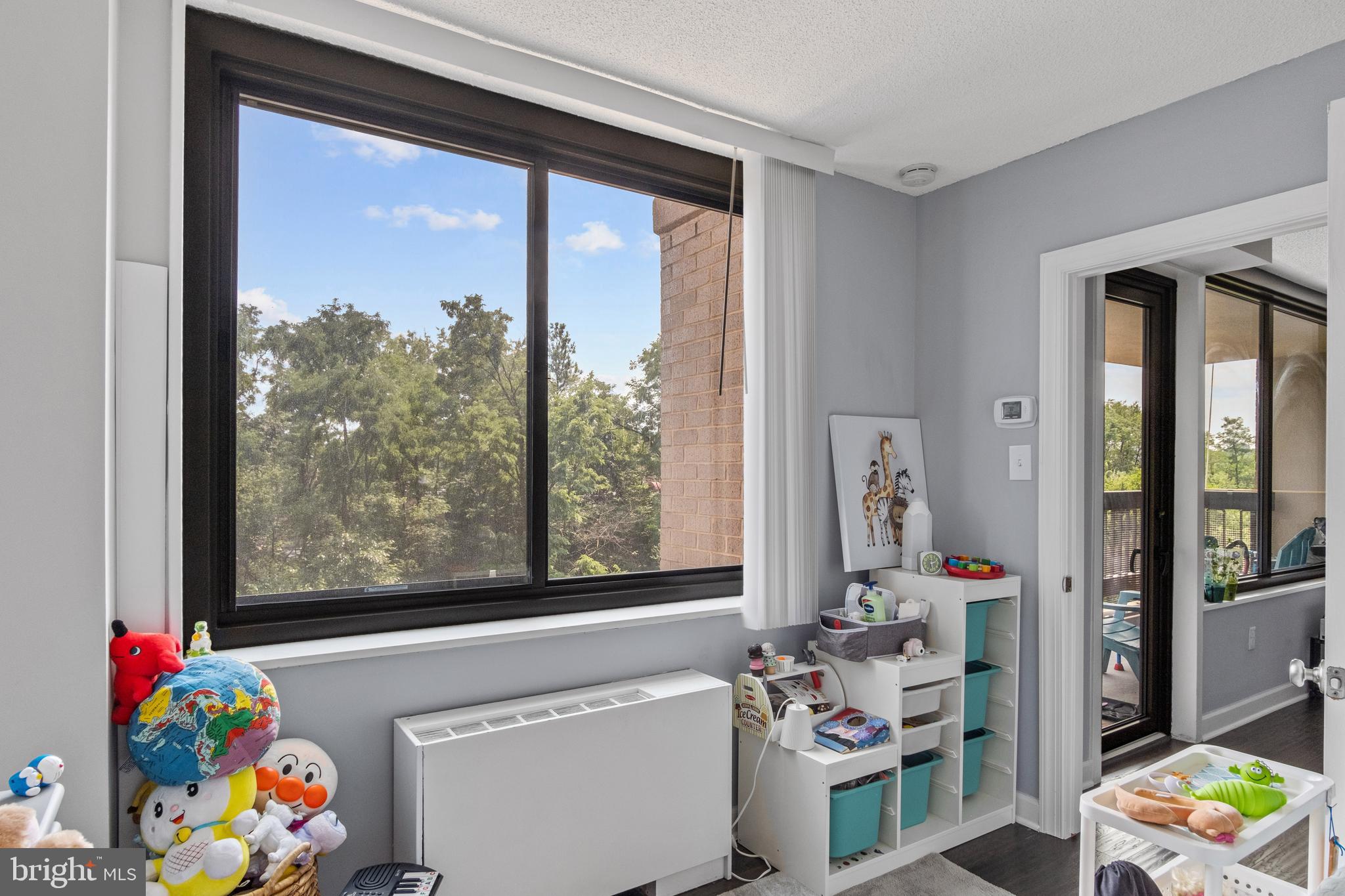 SKYLINE - Residential Lease