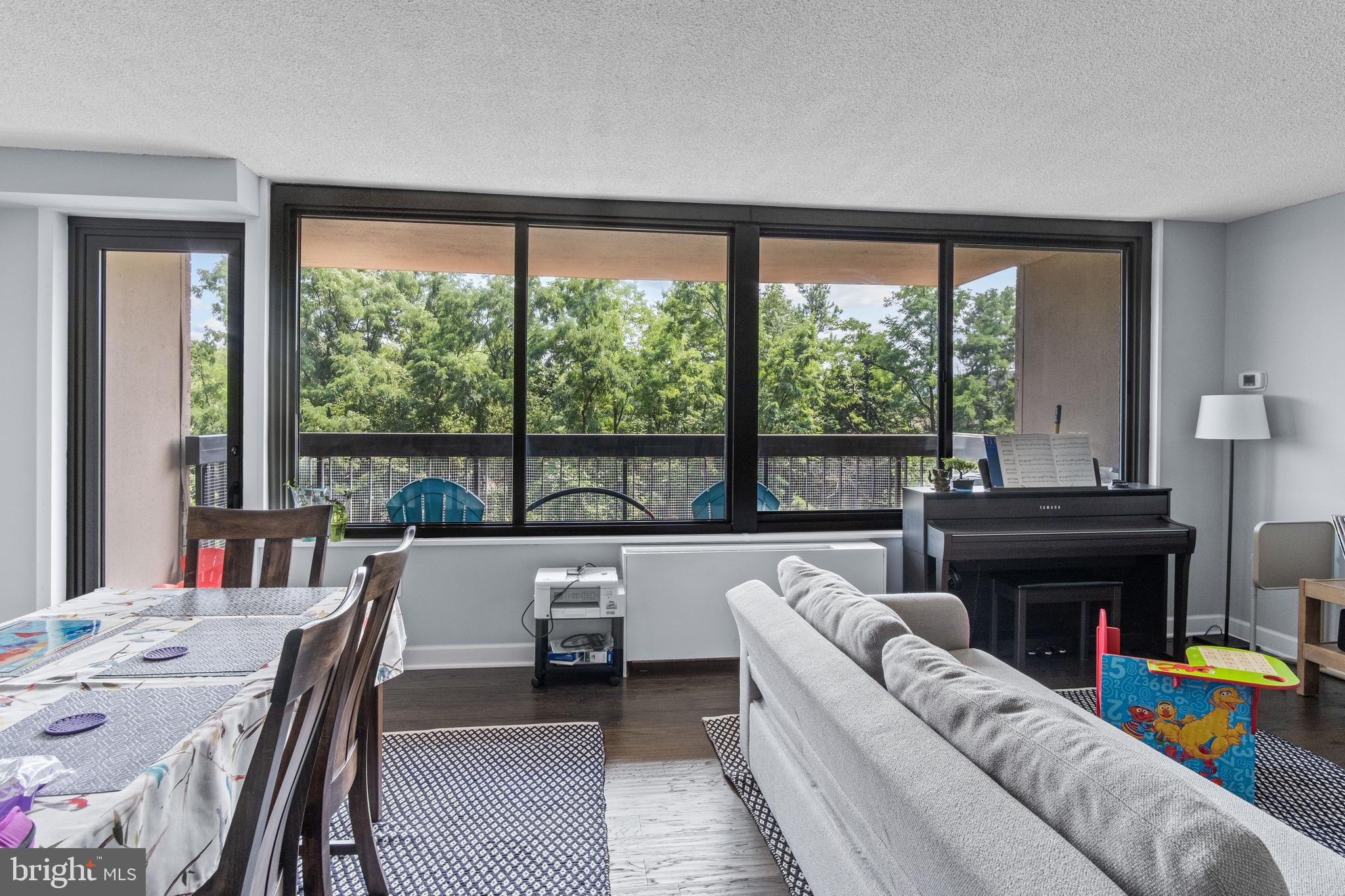 SKYLINE - Residential Lease